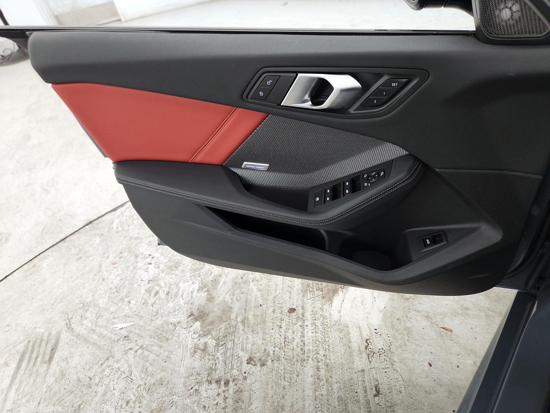 Thumbnail: 2025 BMW 2 Series - 12