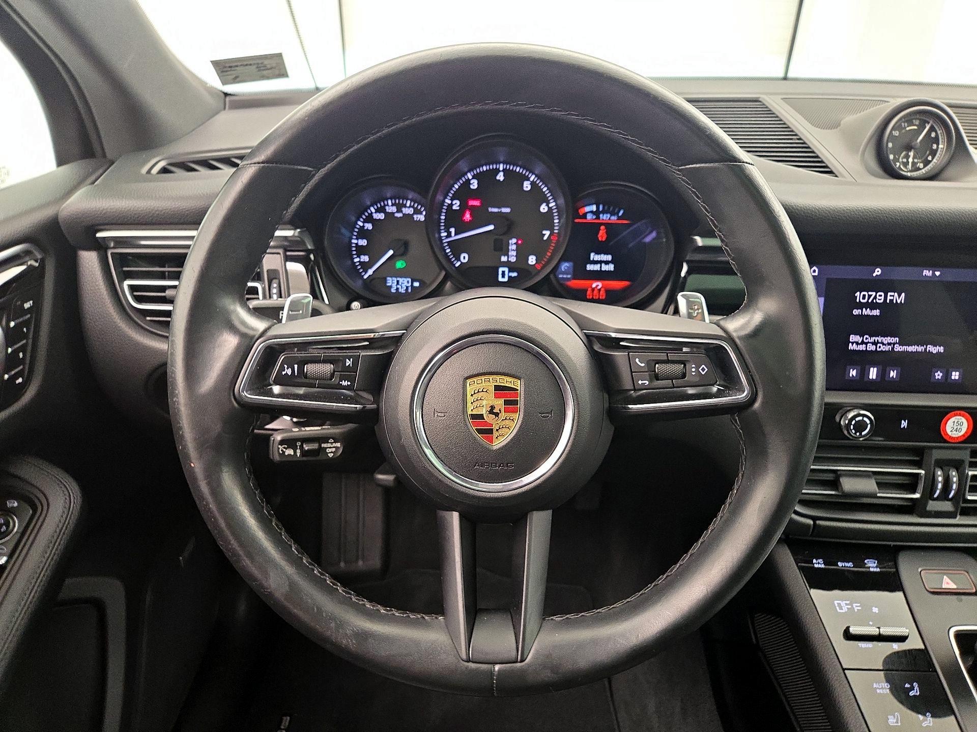 Thumbnail: 2022 Porsche Macan - 10