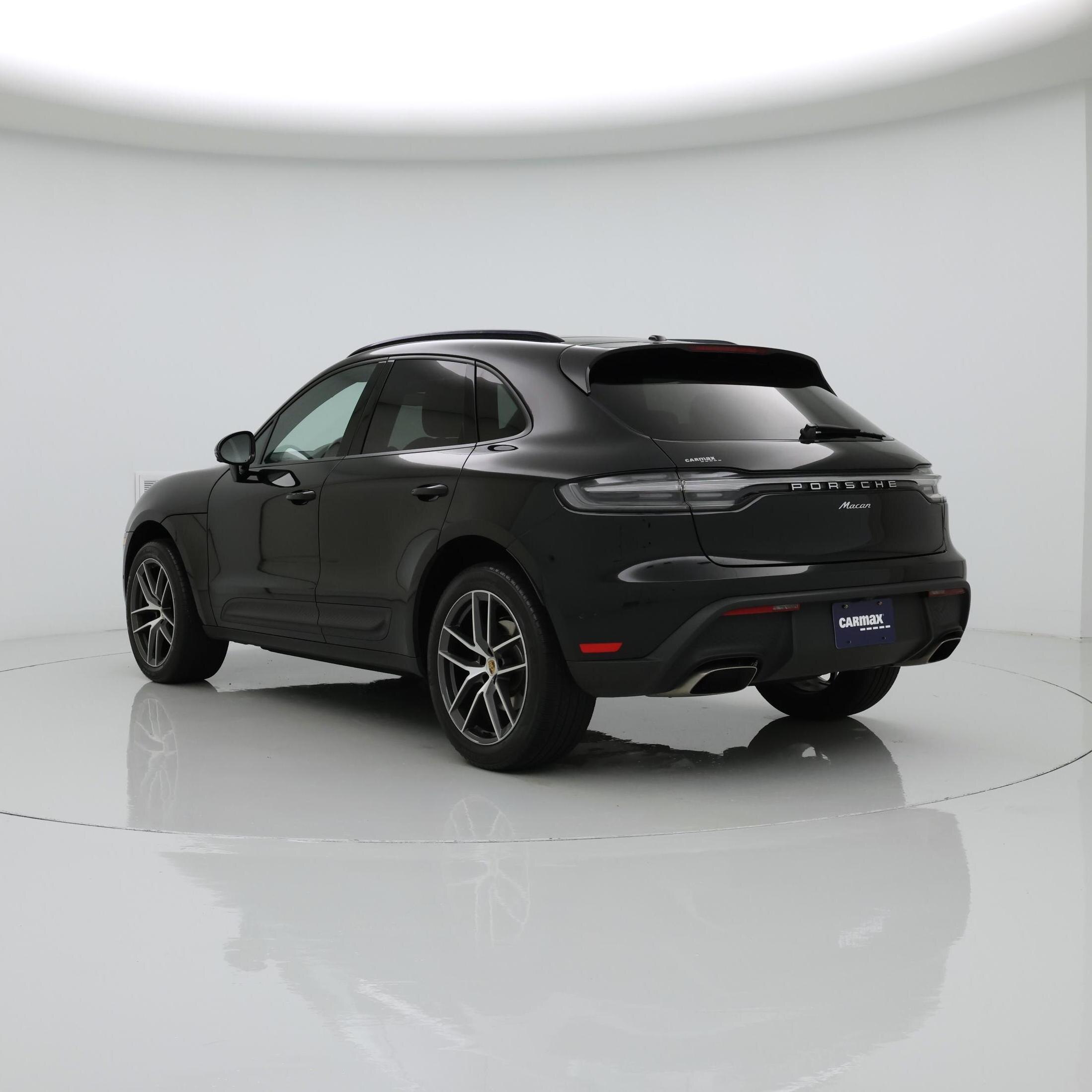 Thumbnail: 2022 Porsche Macan - 2