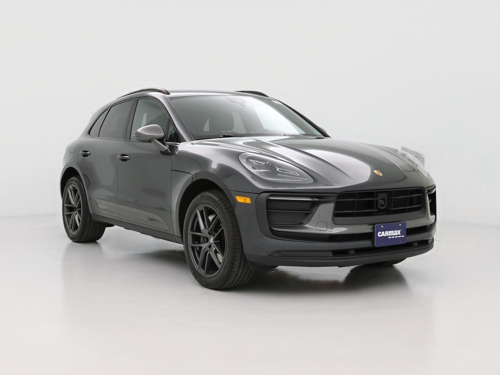 2023 Porsche Macan T