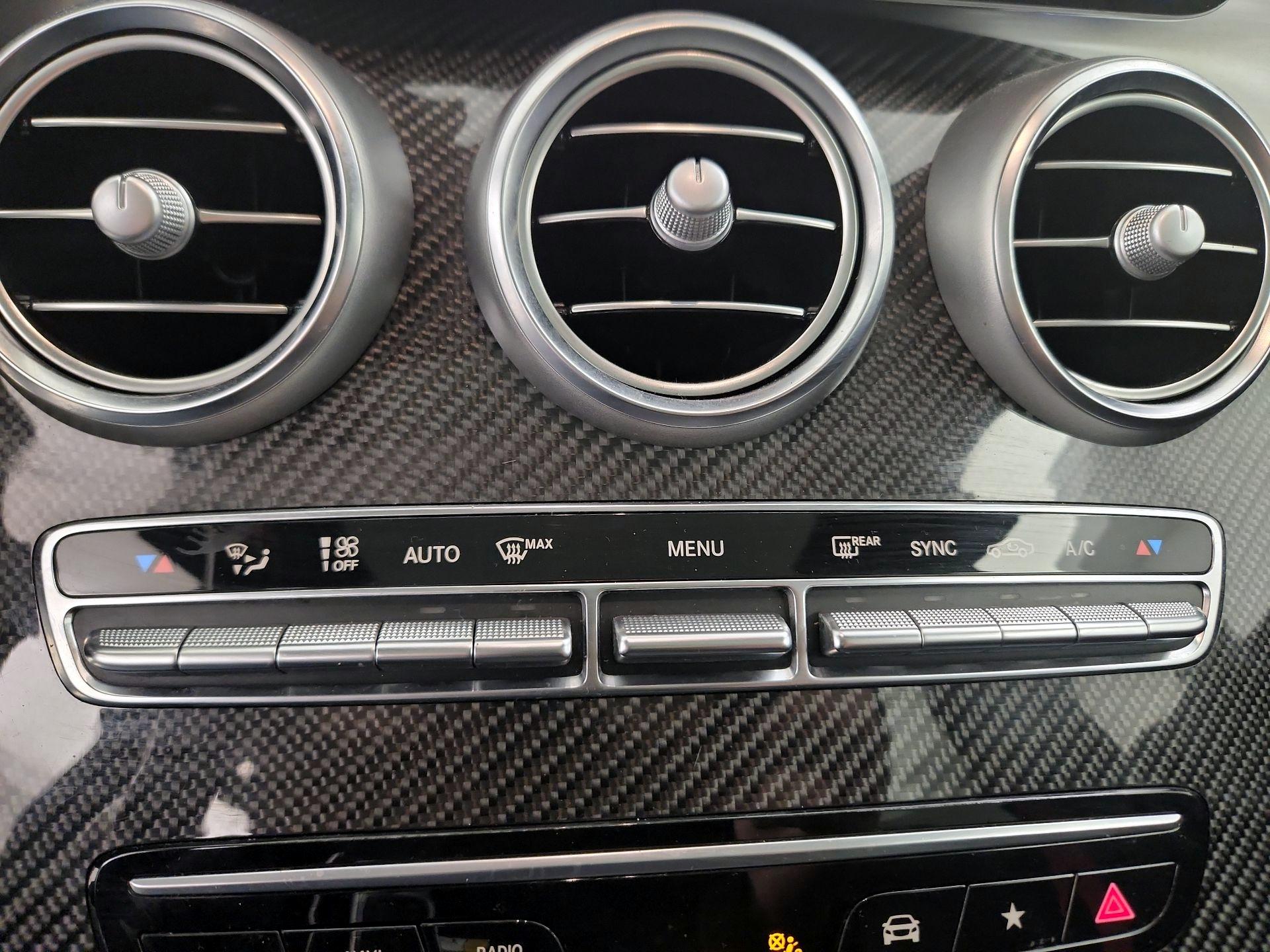 Thumbnail: 2022 Mercedes-Benz GLC - 16