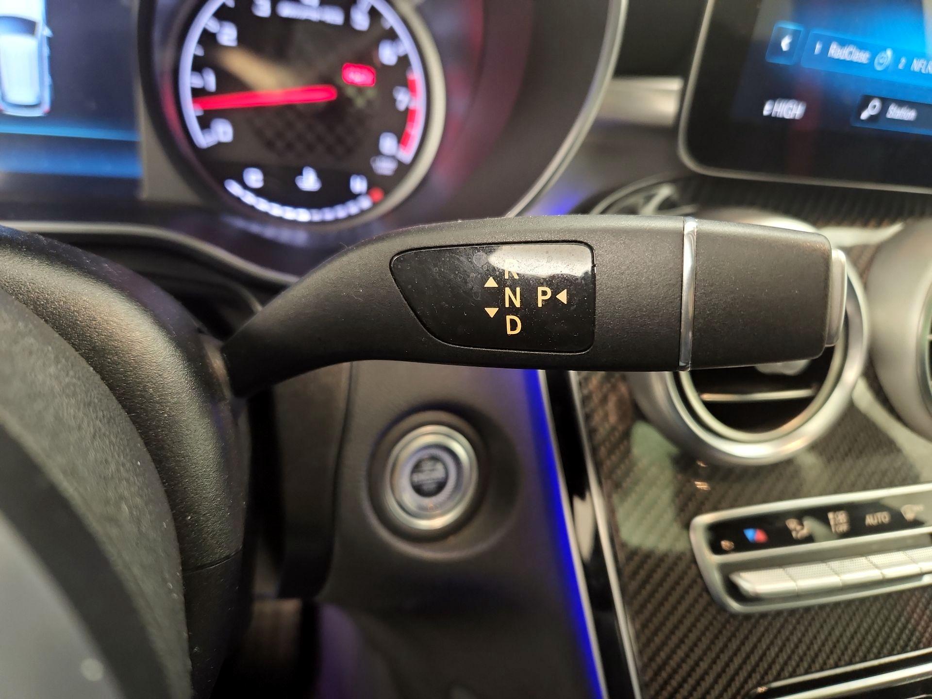 Thumbnail: 2022 Mercedes-Benz GLC - 17