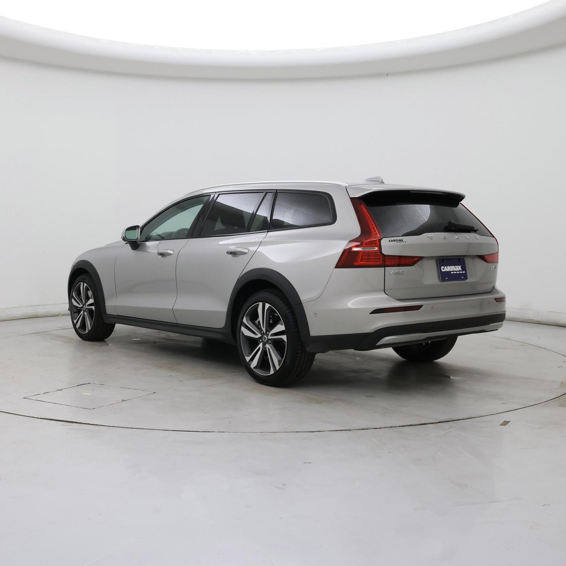 Thumbnail: 2025 Volvo S60 - 2