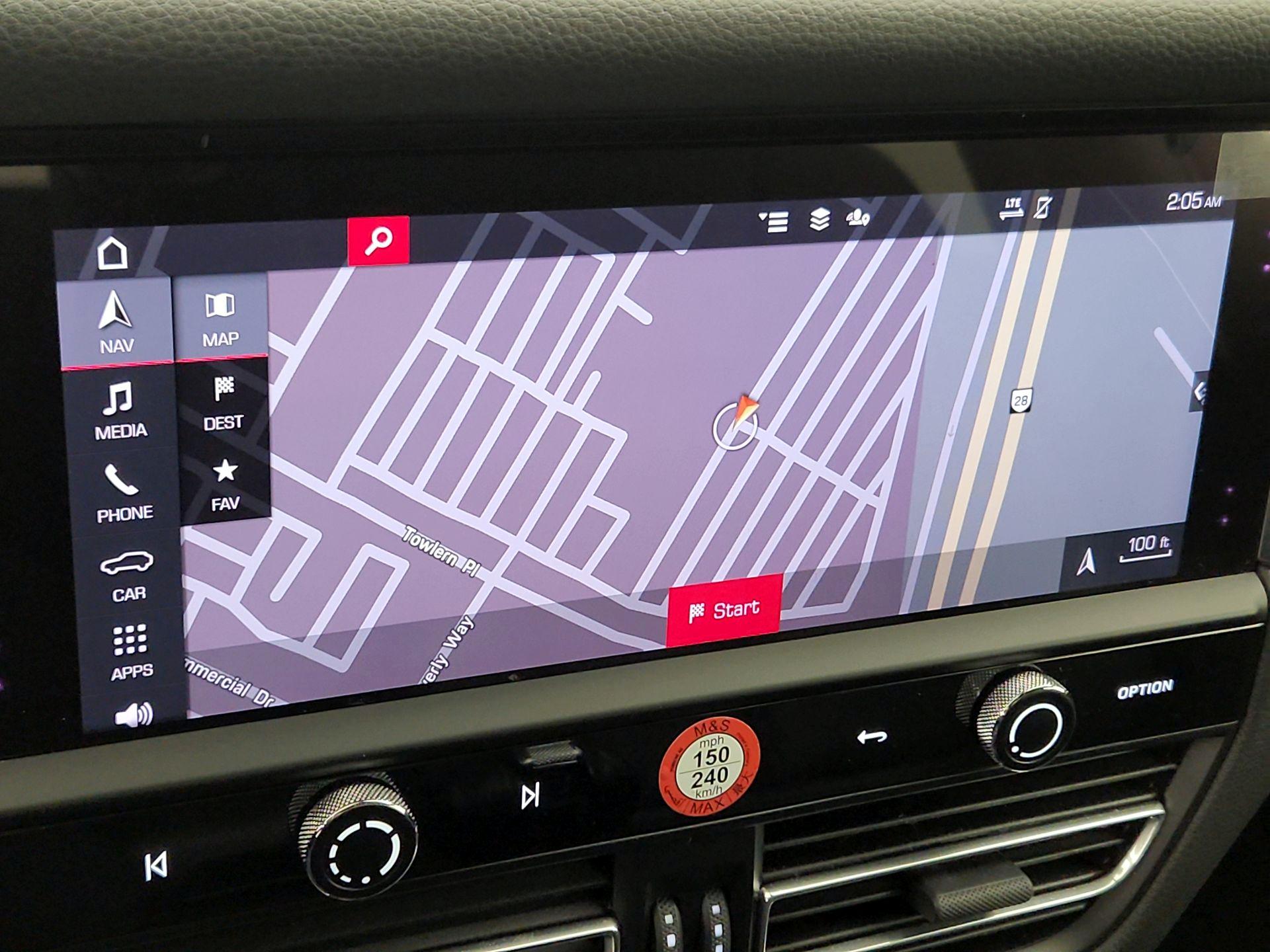 Thumbnail: 2022 Porsche Macan - 14