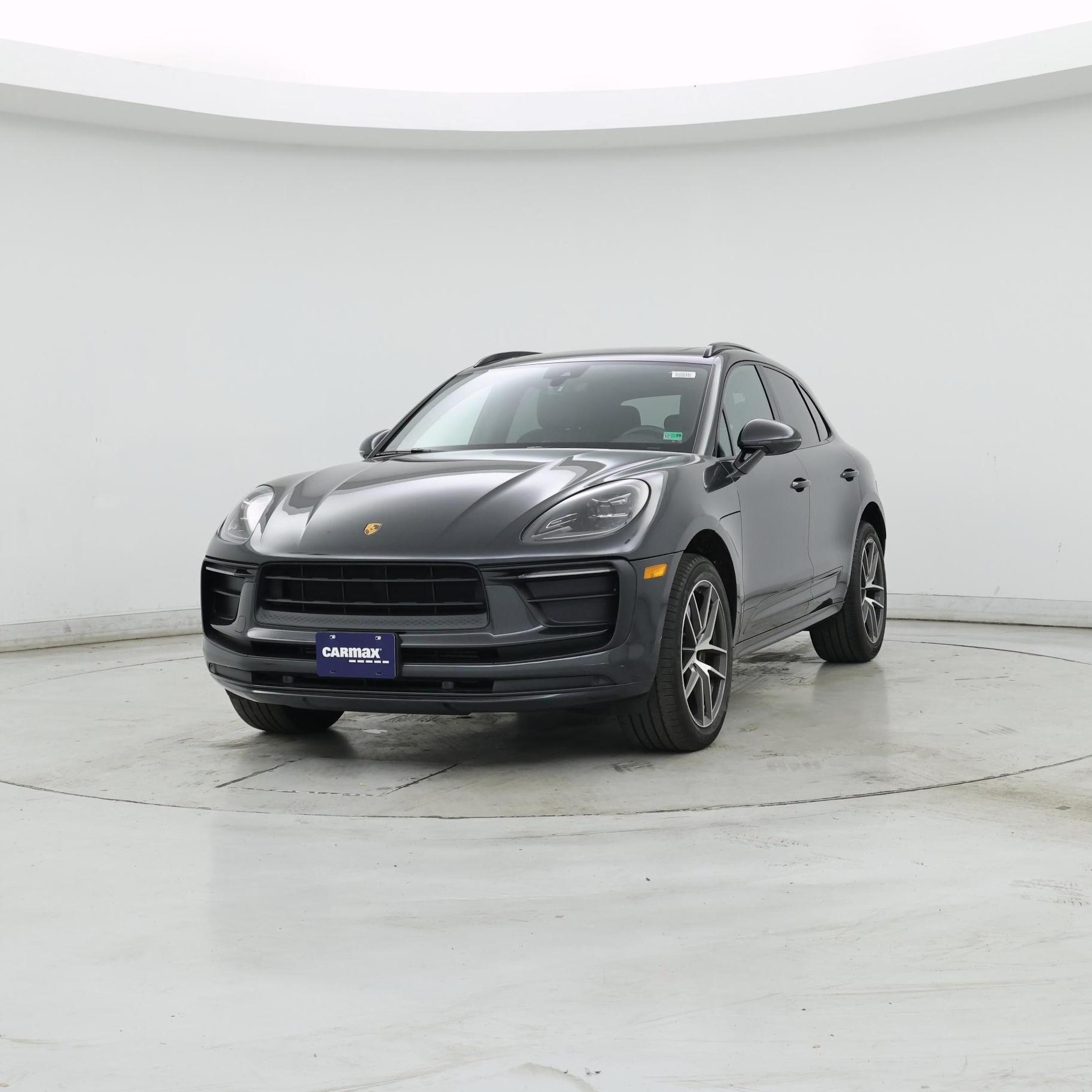 Thumbnail: 2022 Porsche Macan - 4