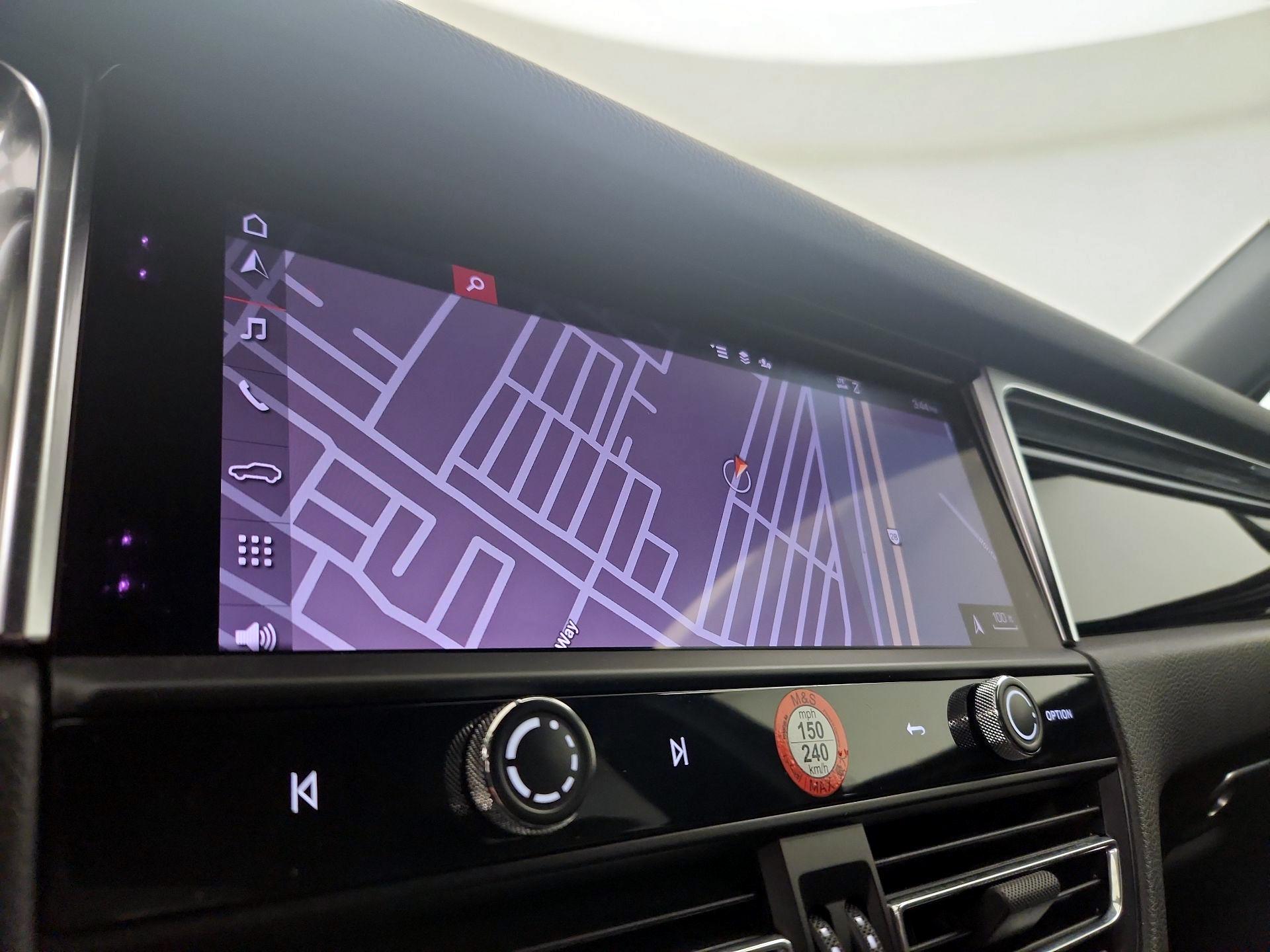 Thumbnail: 2022 Porsche Macan - 14