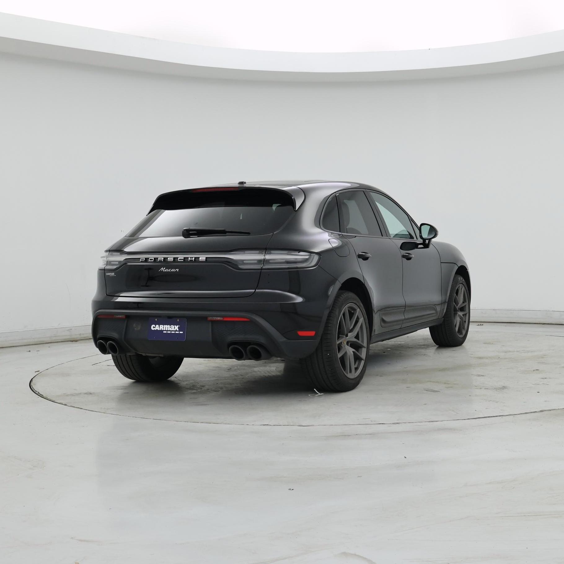Thumbnail: 2022 Porsche Macan - 8
