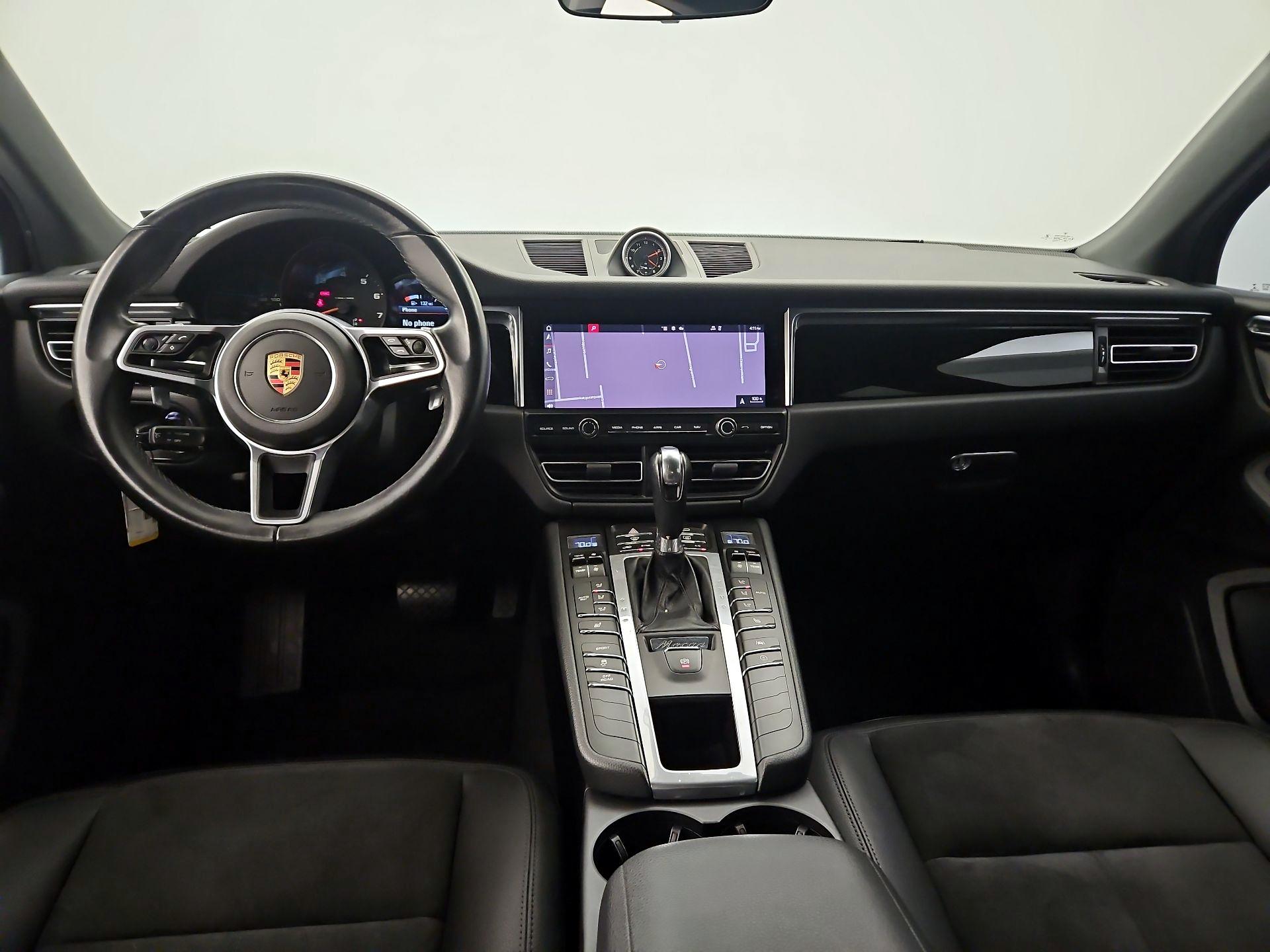 Thumbnail: 2021 Porsche Macan - 9