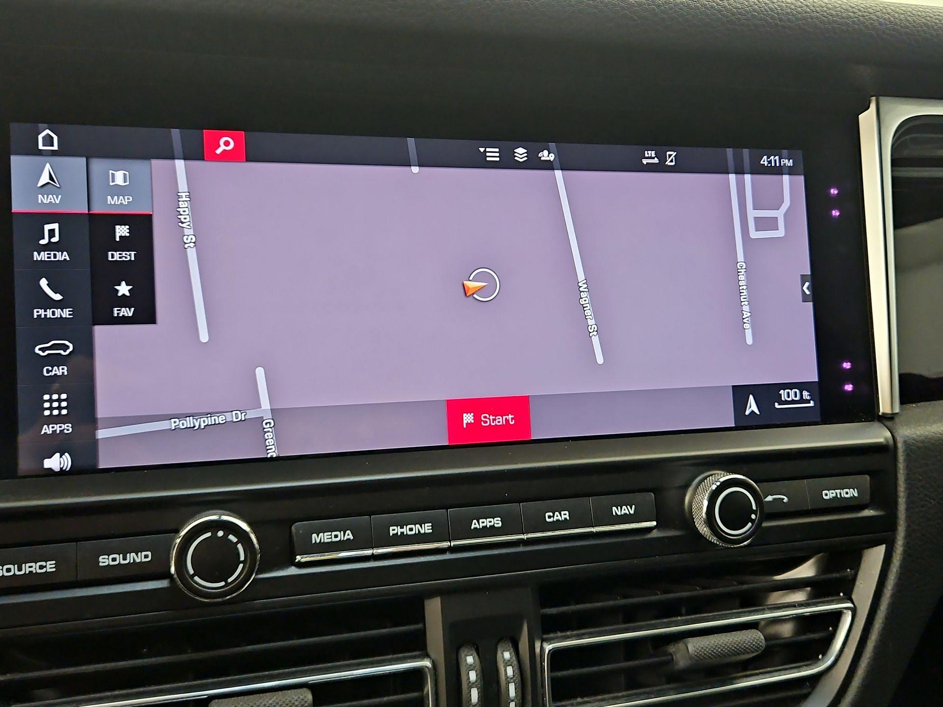 Thumbnail: 2021 Porsche Macan - 14