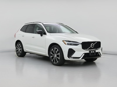 2023 Volvo XC60 B5 Plus Dark Theme