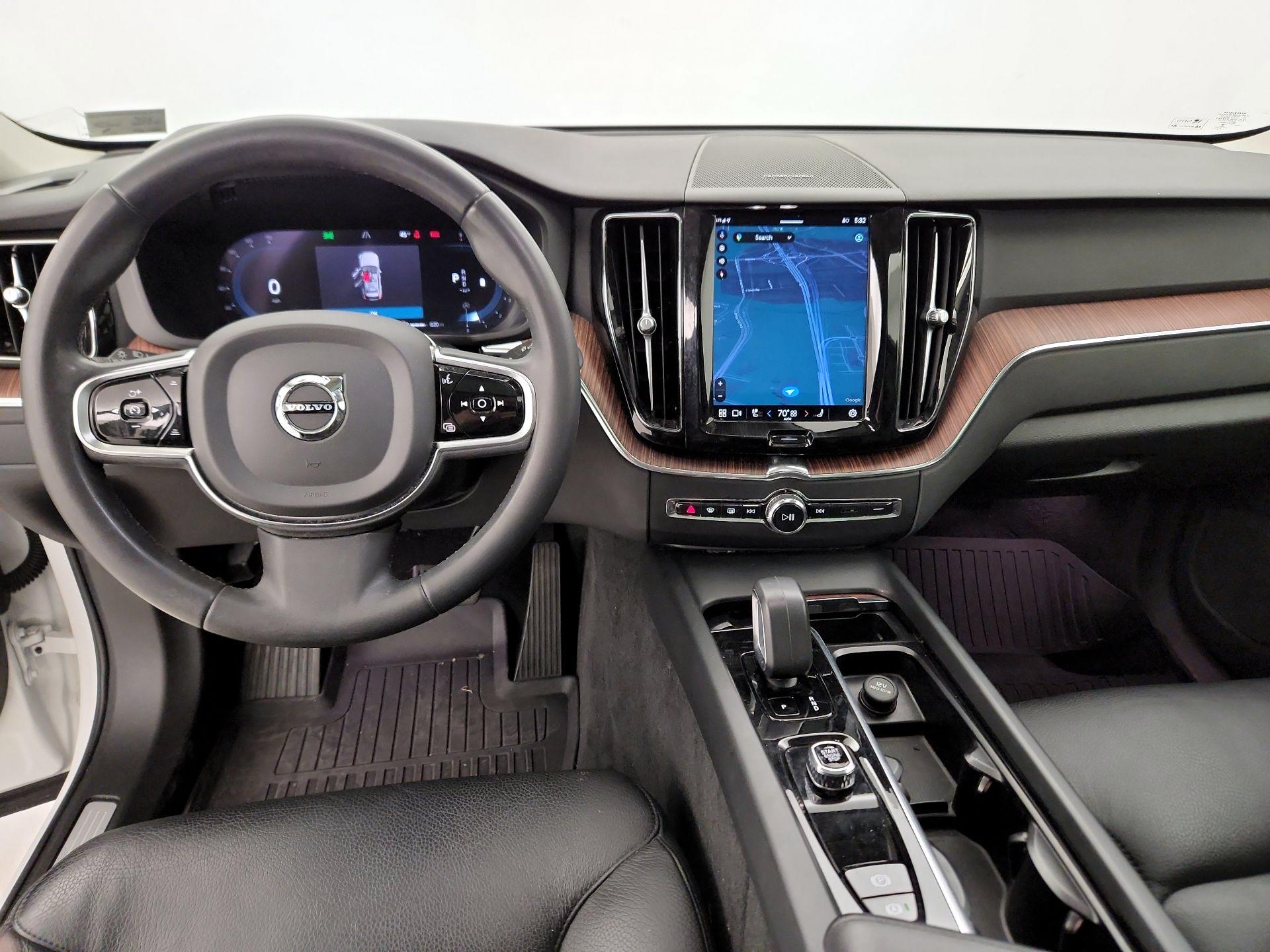 Thumbnail: 2023 Volvo XC60 - 9