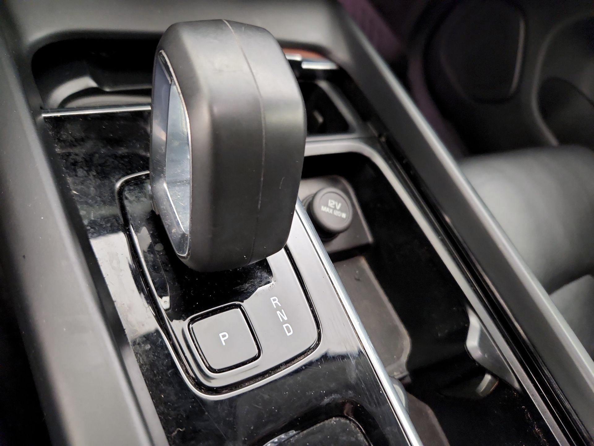 Thumbnail: 2023 Volvo XC60 - 18