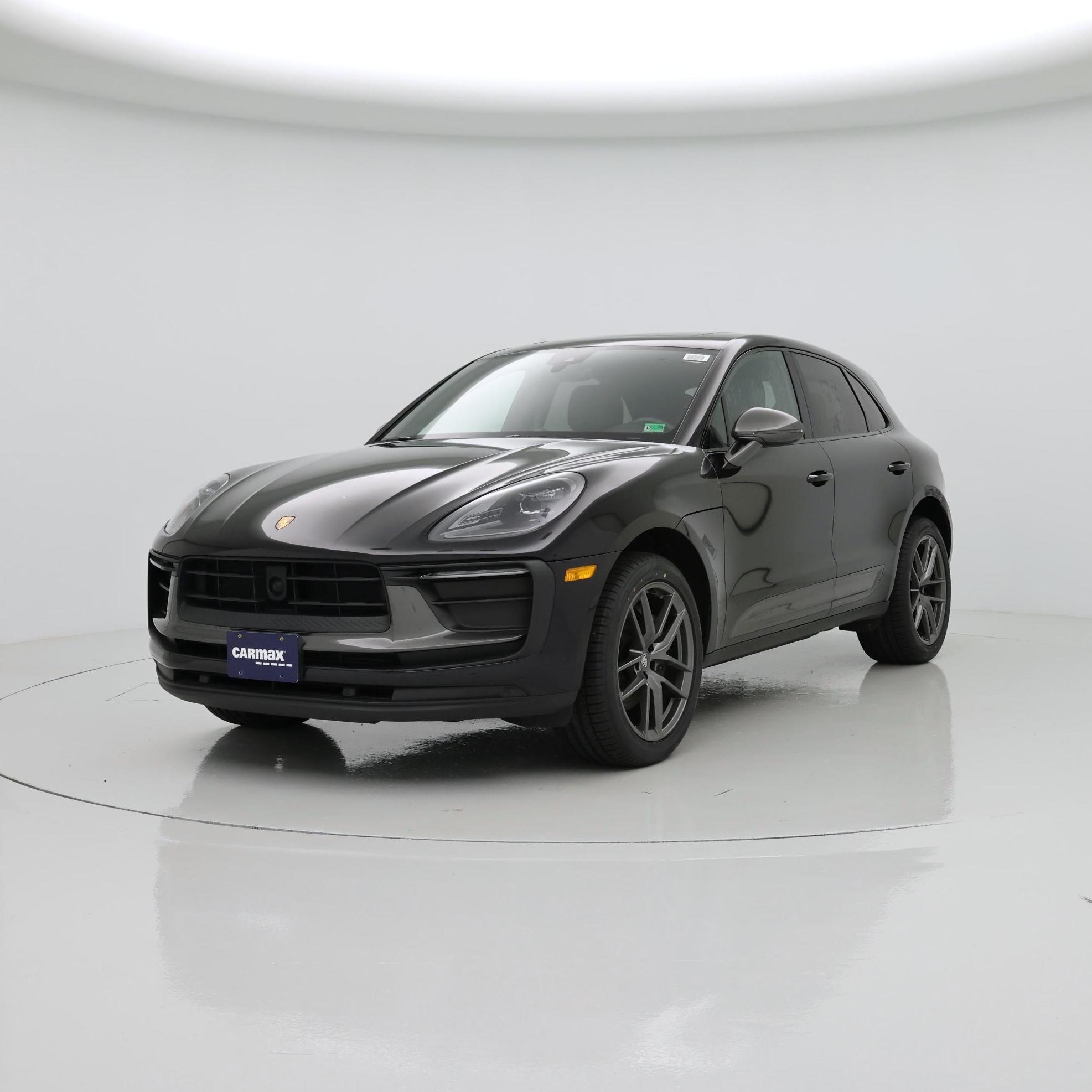 Thumbnail: 2023 Porsche Macan - 4
