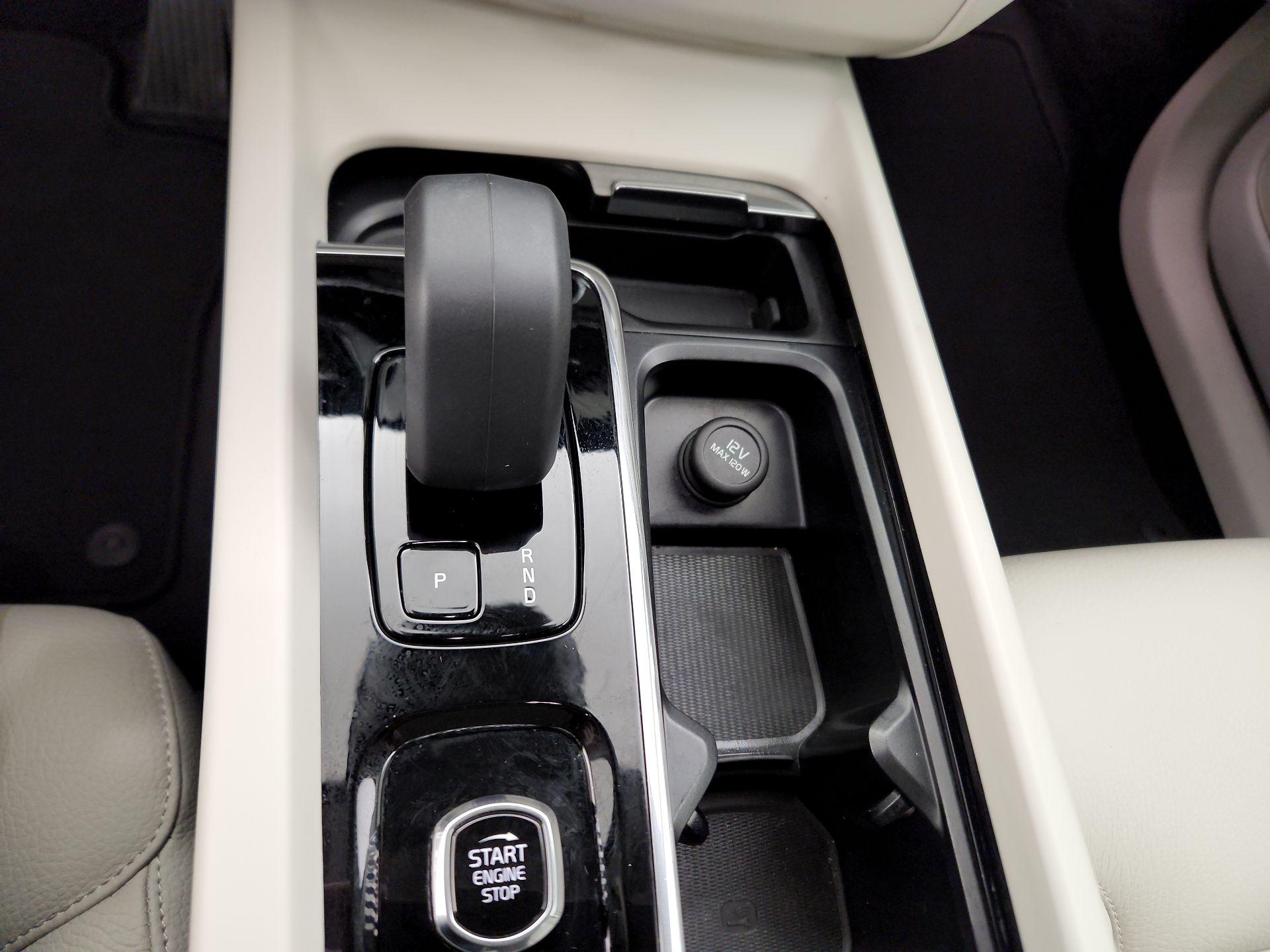 Thumbnail: 2024 Volvo XC60 - 17