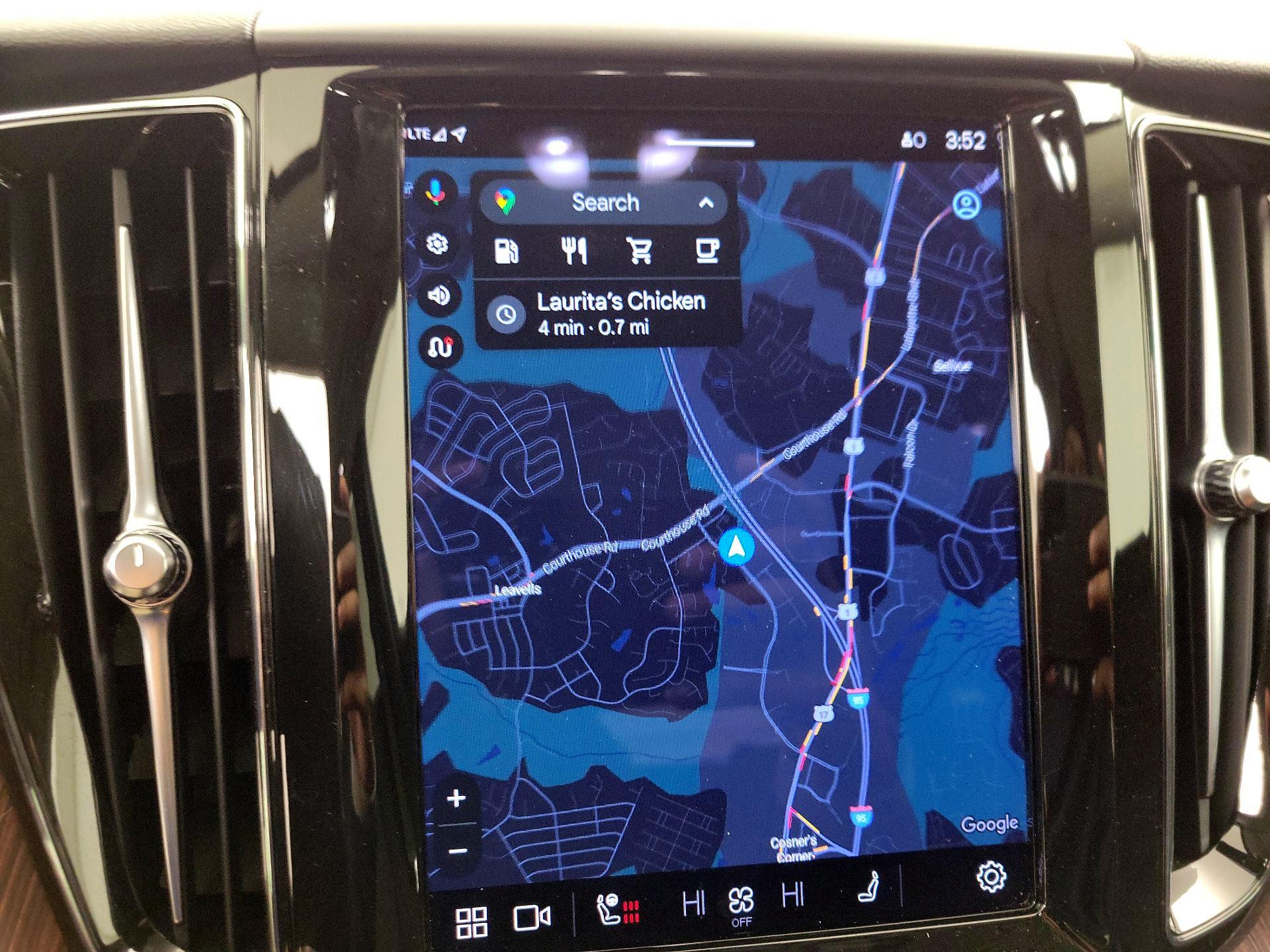 Thumbnail: 2023 Volvo XC60 - 14