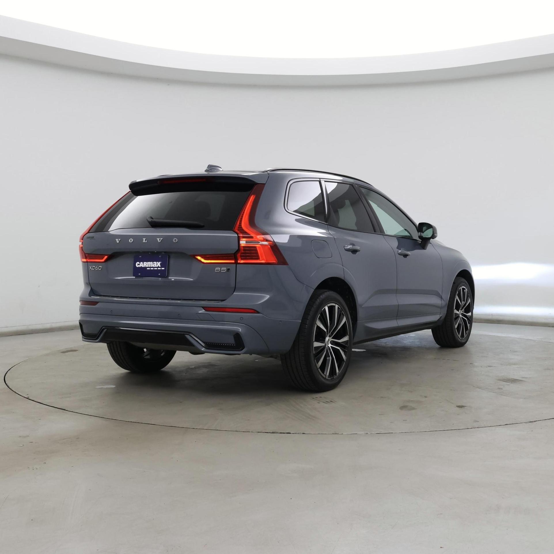 Thumbnail: 2023 Volvo XC60 - 8