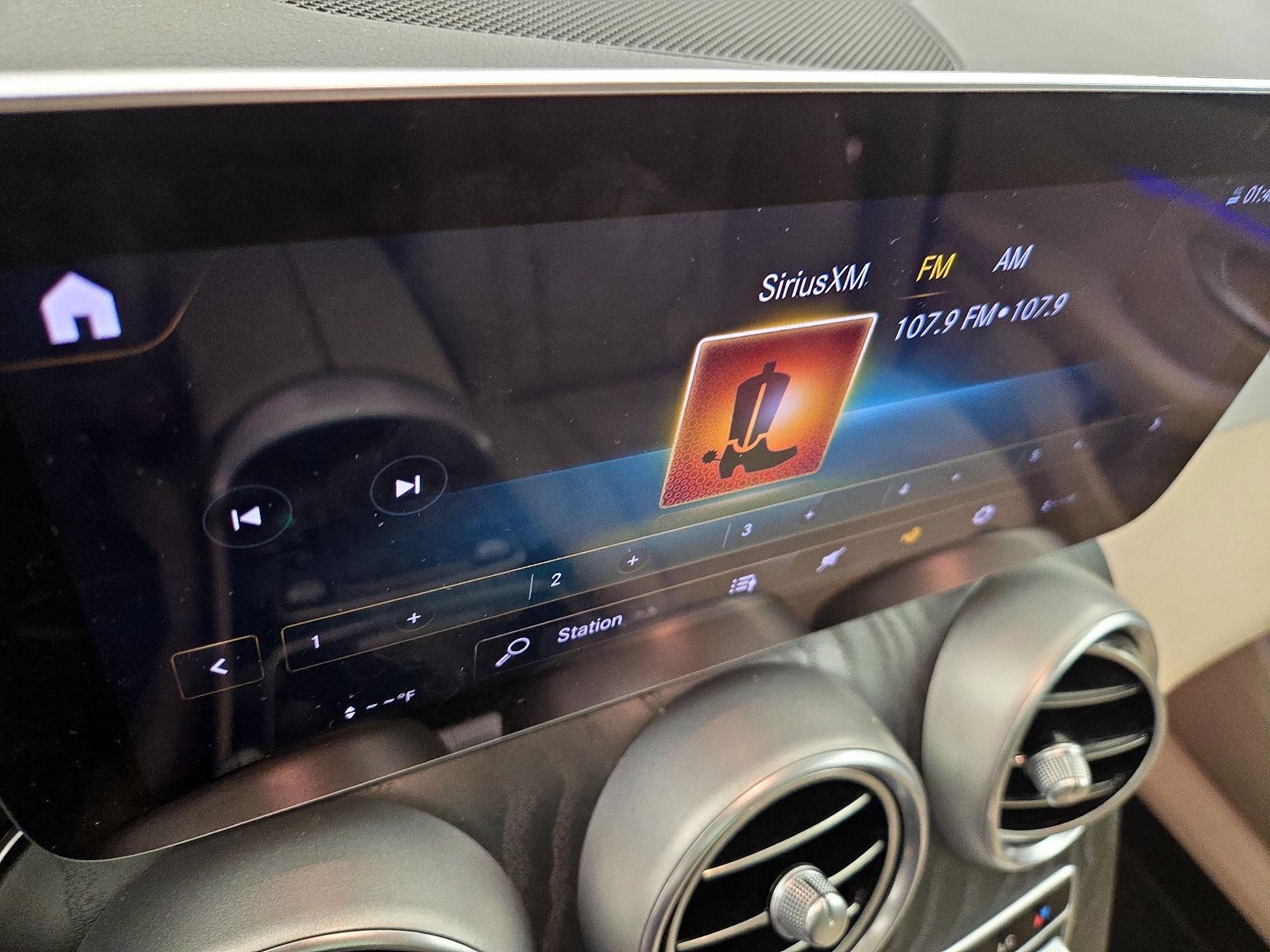 Thumbnail: 2022 Mercedes-Benz GLC - 15