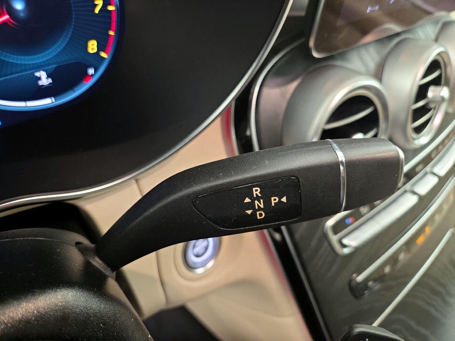 Thumbnail: 2022 Mercedes-Benz GLC - 17