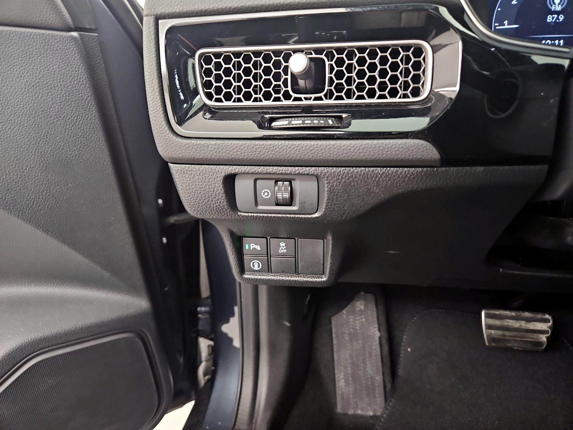 Thumbnail: 2023 Honda Civic - 13