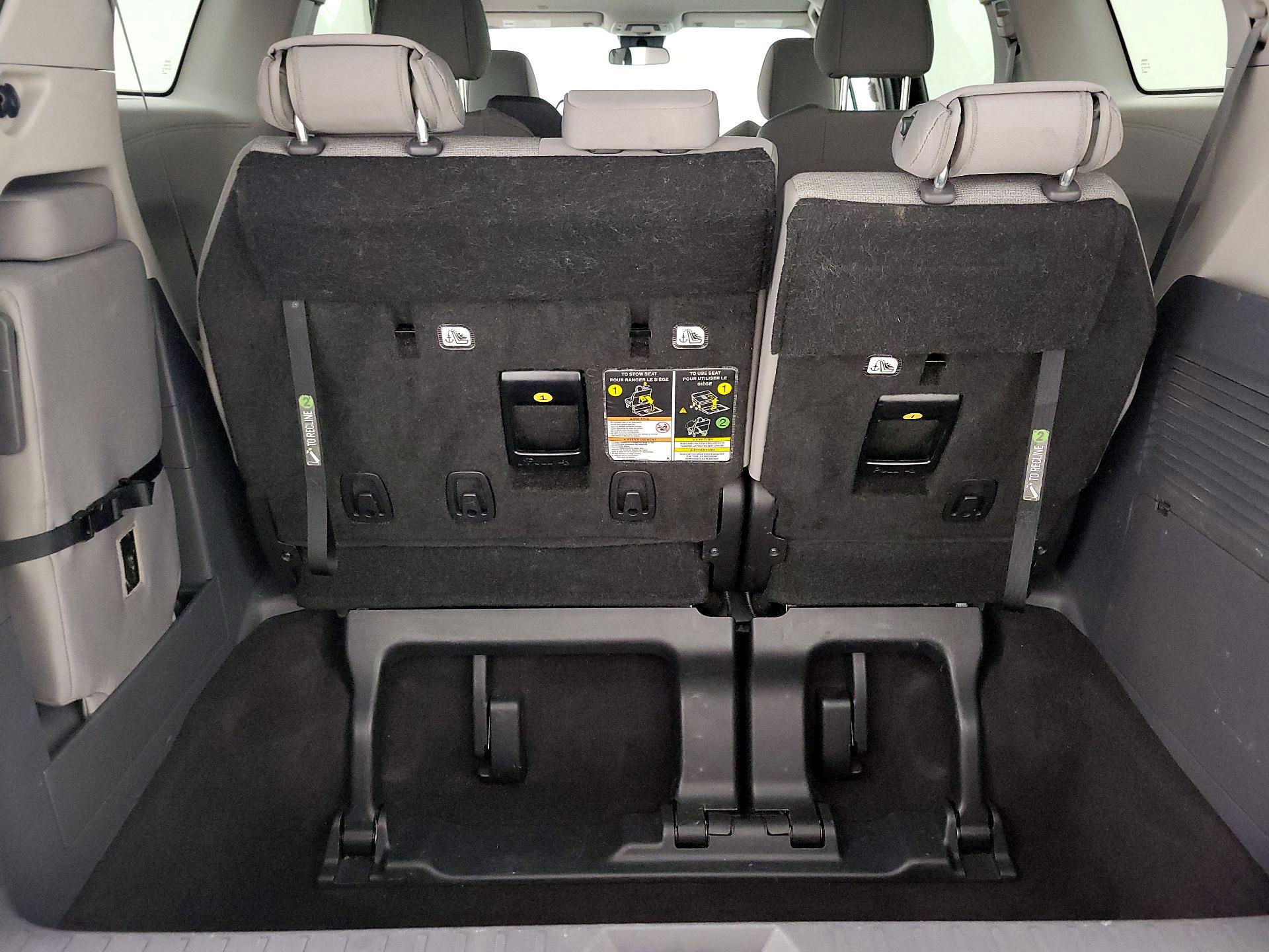 Thumbnail: 2024 Toyota Sienna - 19