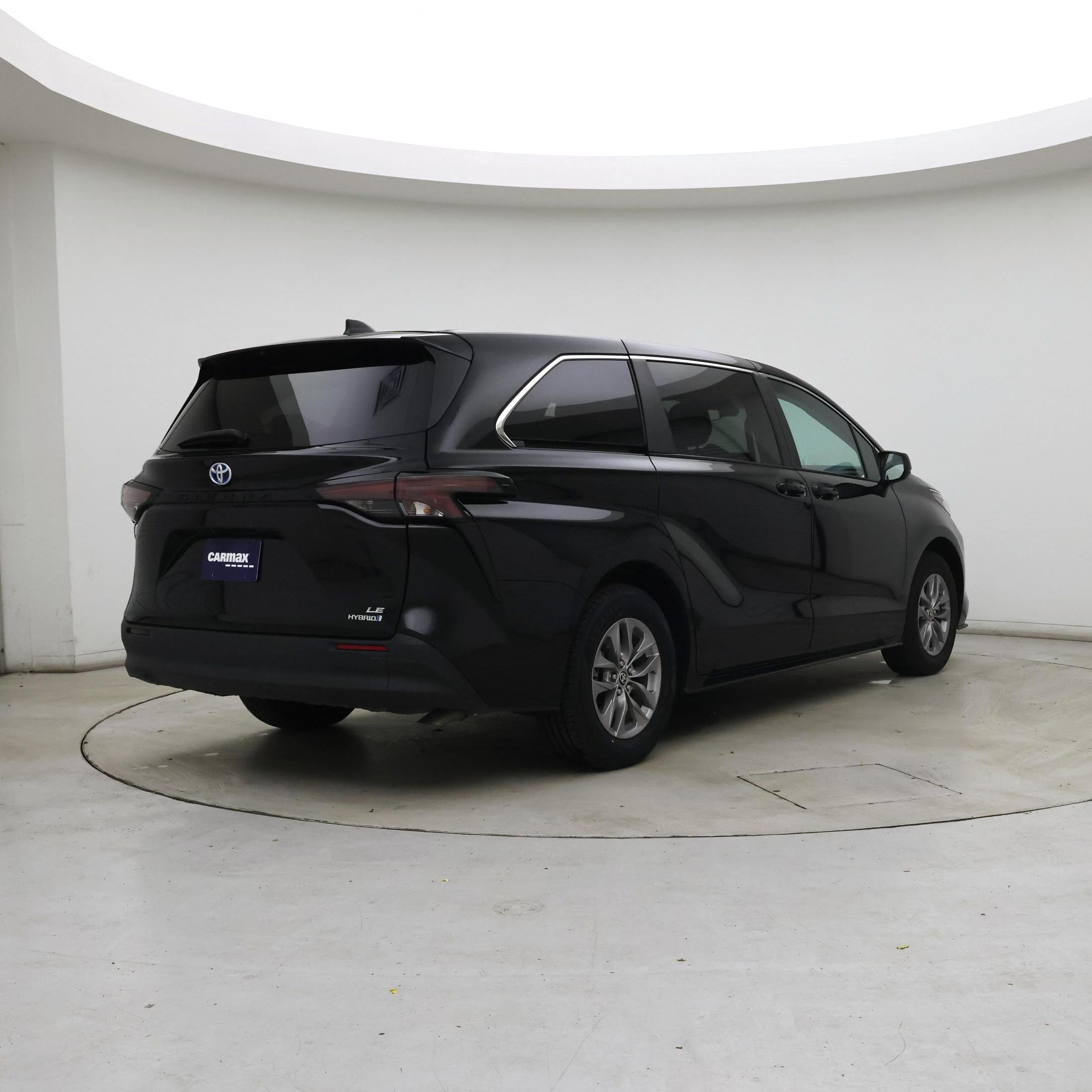 Thumbnail: 2024 Toyota Sienna - 8