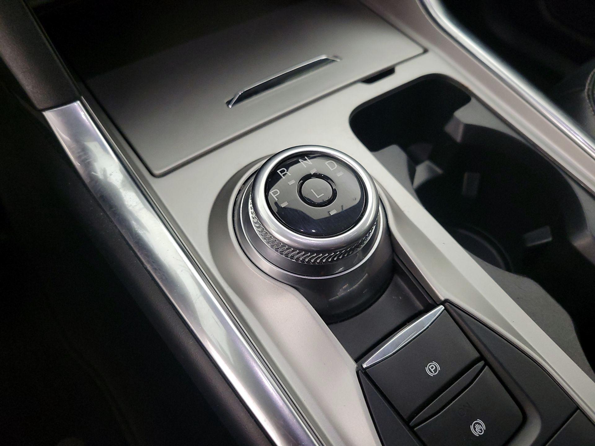 Thumbnail: 2023 Ford Explorer - 17