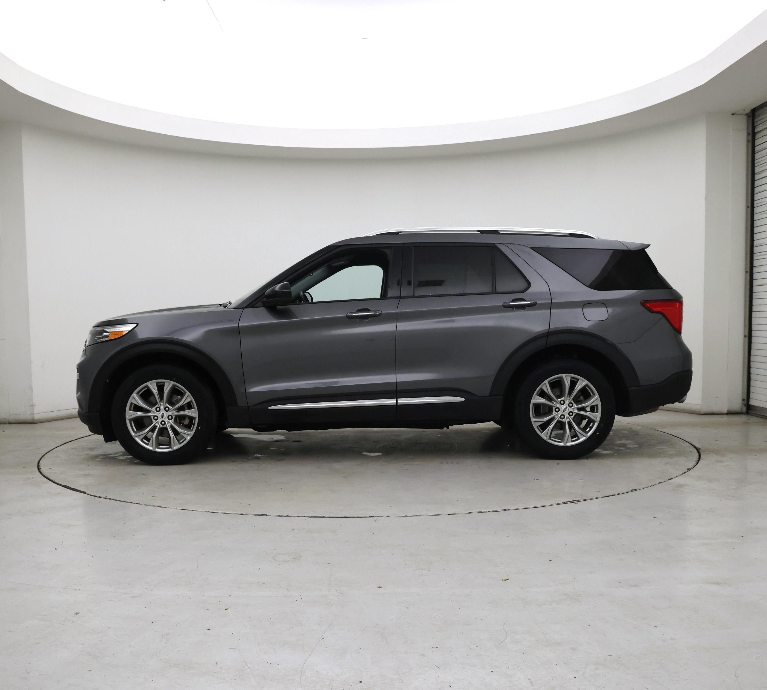 Thumbnail: 2023 Ford Explorer - 3