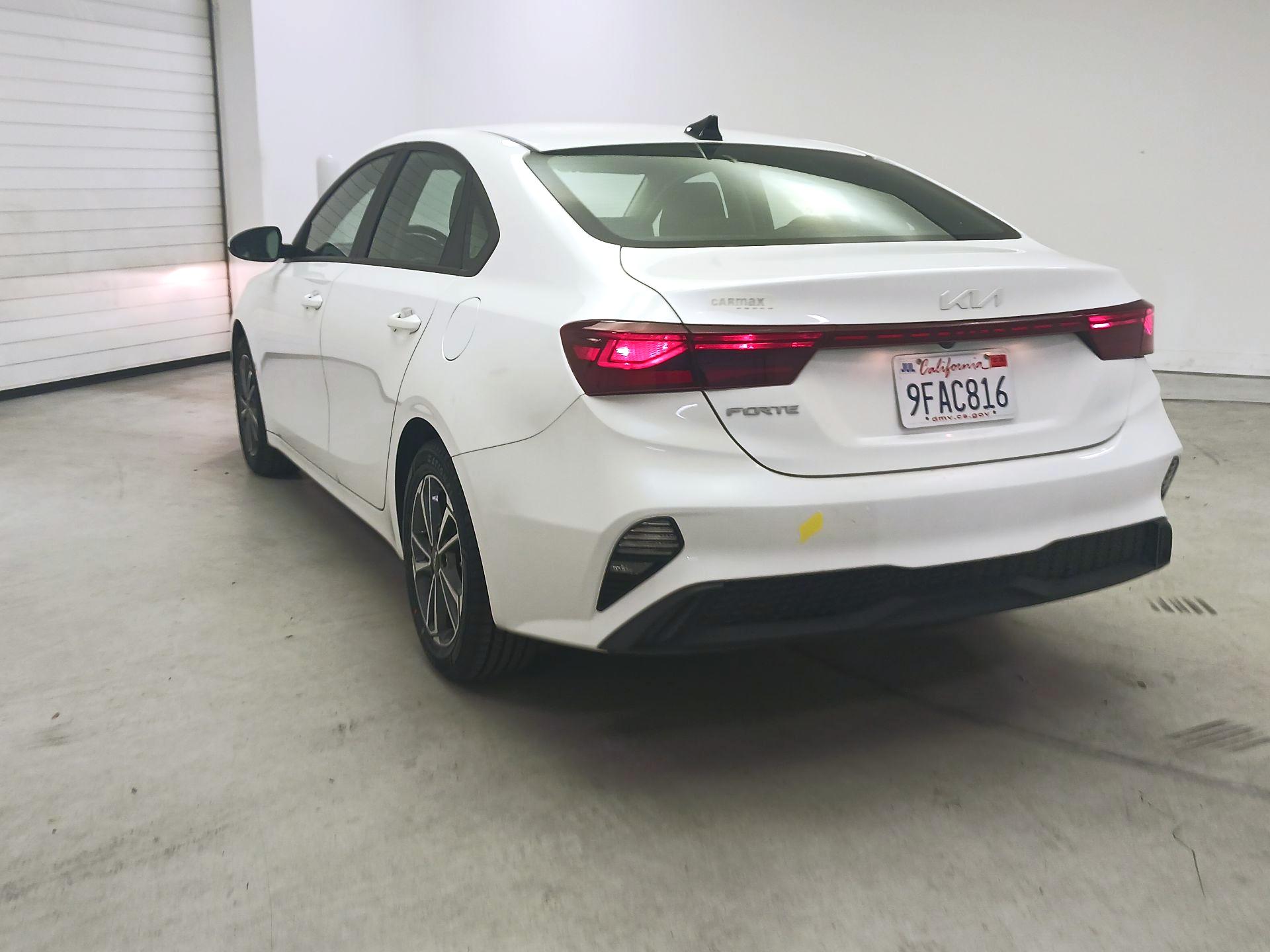 Thumbnail: 2023 Kia Forte - 7
