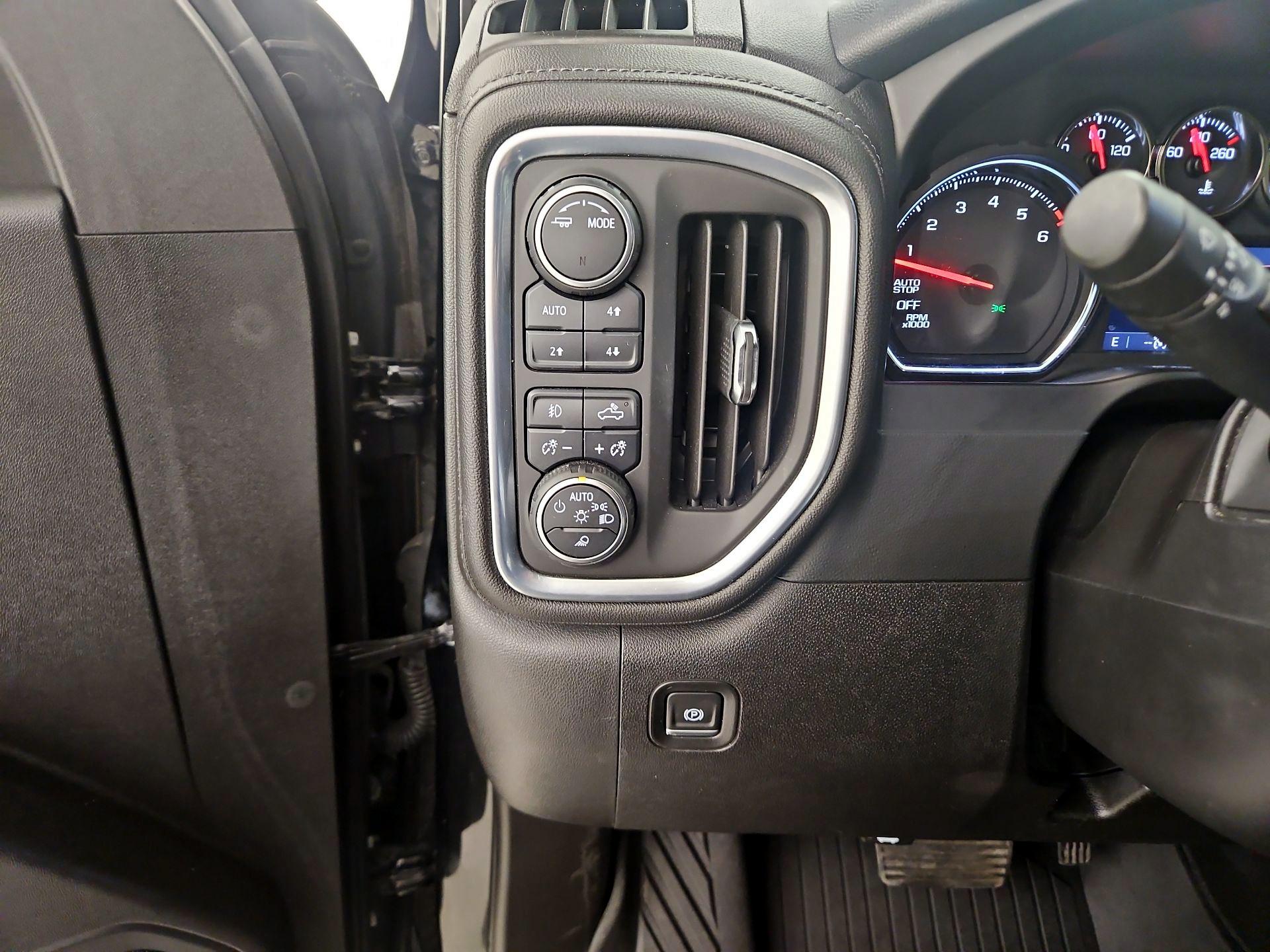 Thumbnail: 2021 Chevrolet Silverado 1500 - 13