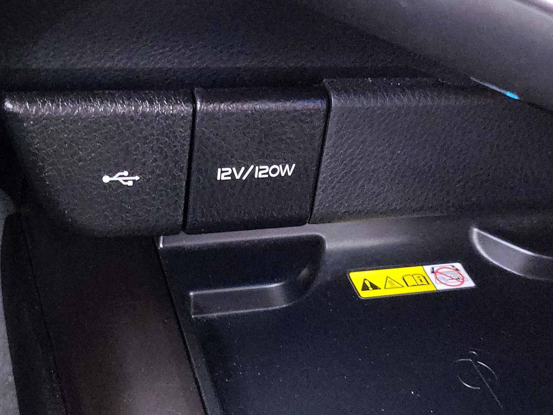 Thumbnail: 2023 Toyota Camry - 18