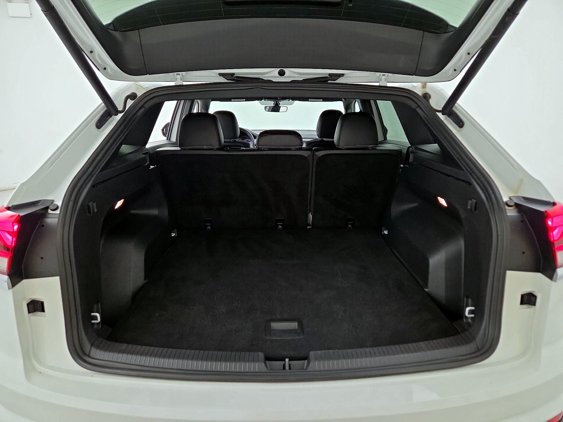 Thumbnail: 2021 Volkswagen Atlas - 20