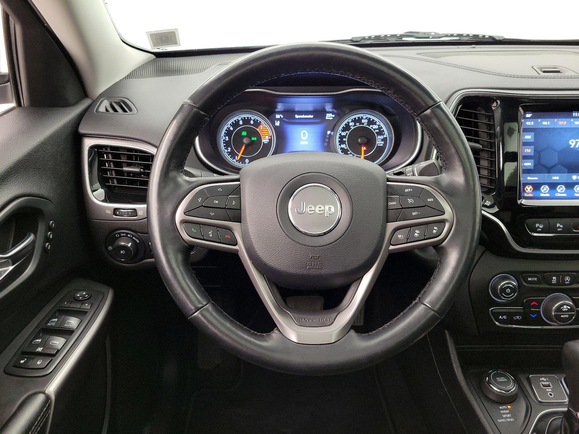 Thumbnail: 2021 Jeep Cherokee - 10