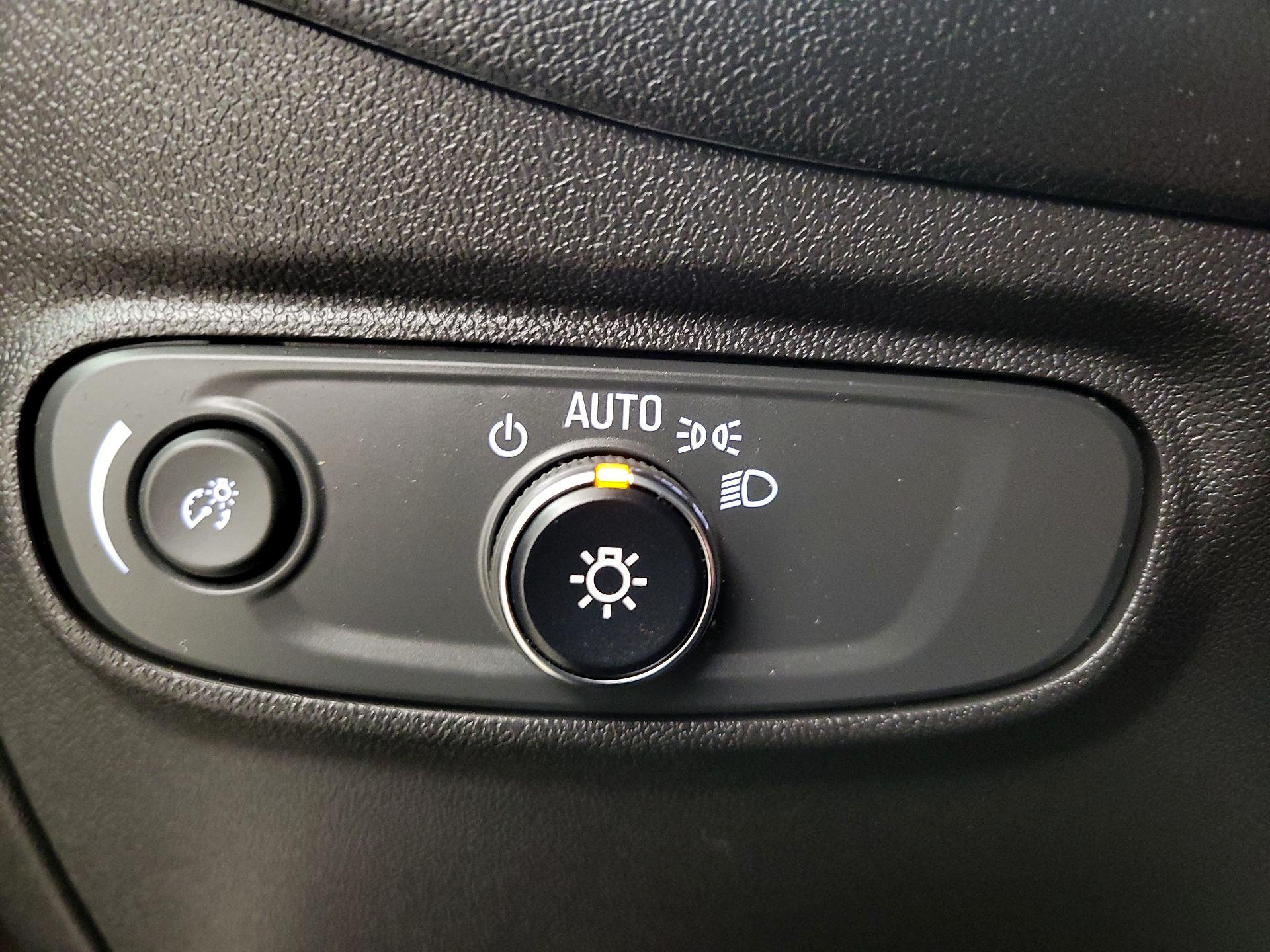 Thumbnail: 2023 Chevrolet Equinox - 13