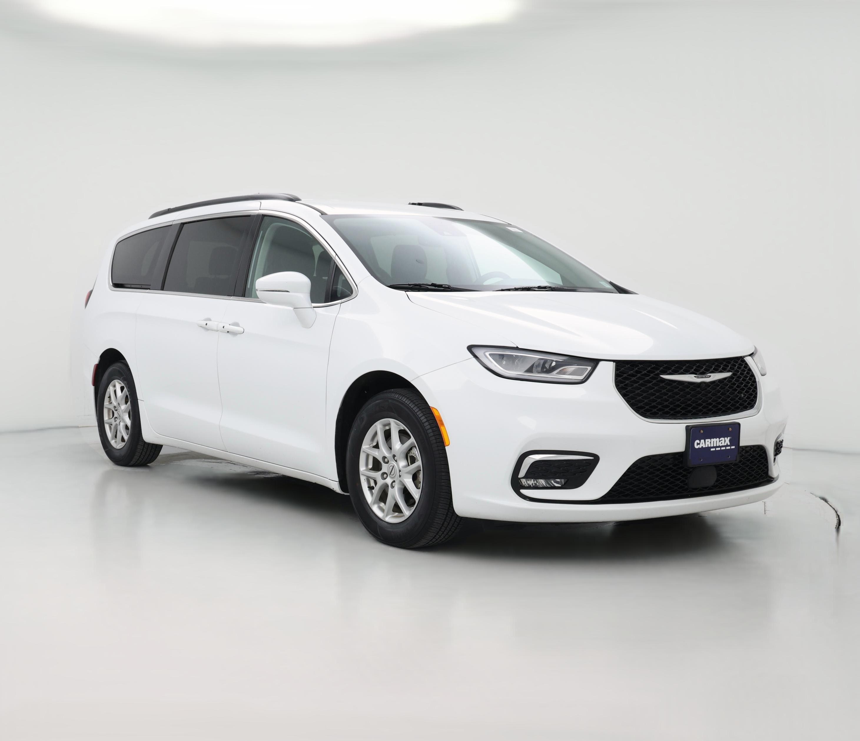 Thumbnail: 2022 Chrysler Pacifica - 1