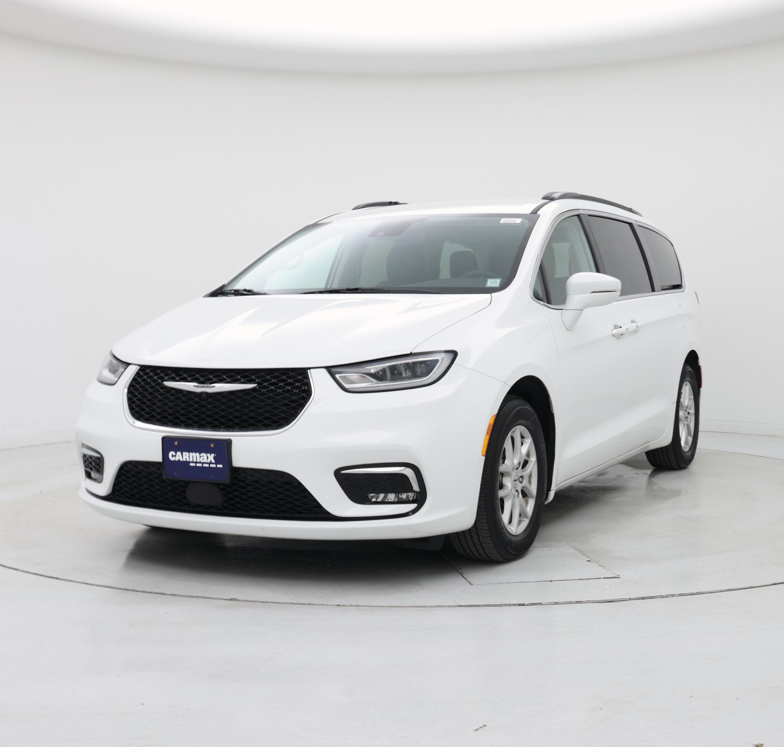 Thumbnail: 2022 Chrysler Pacifica - 4