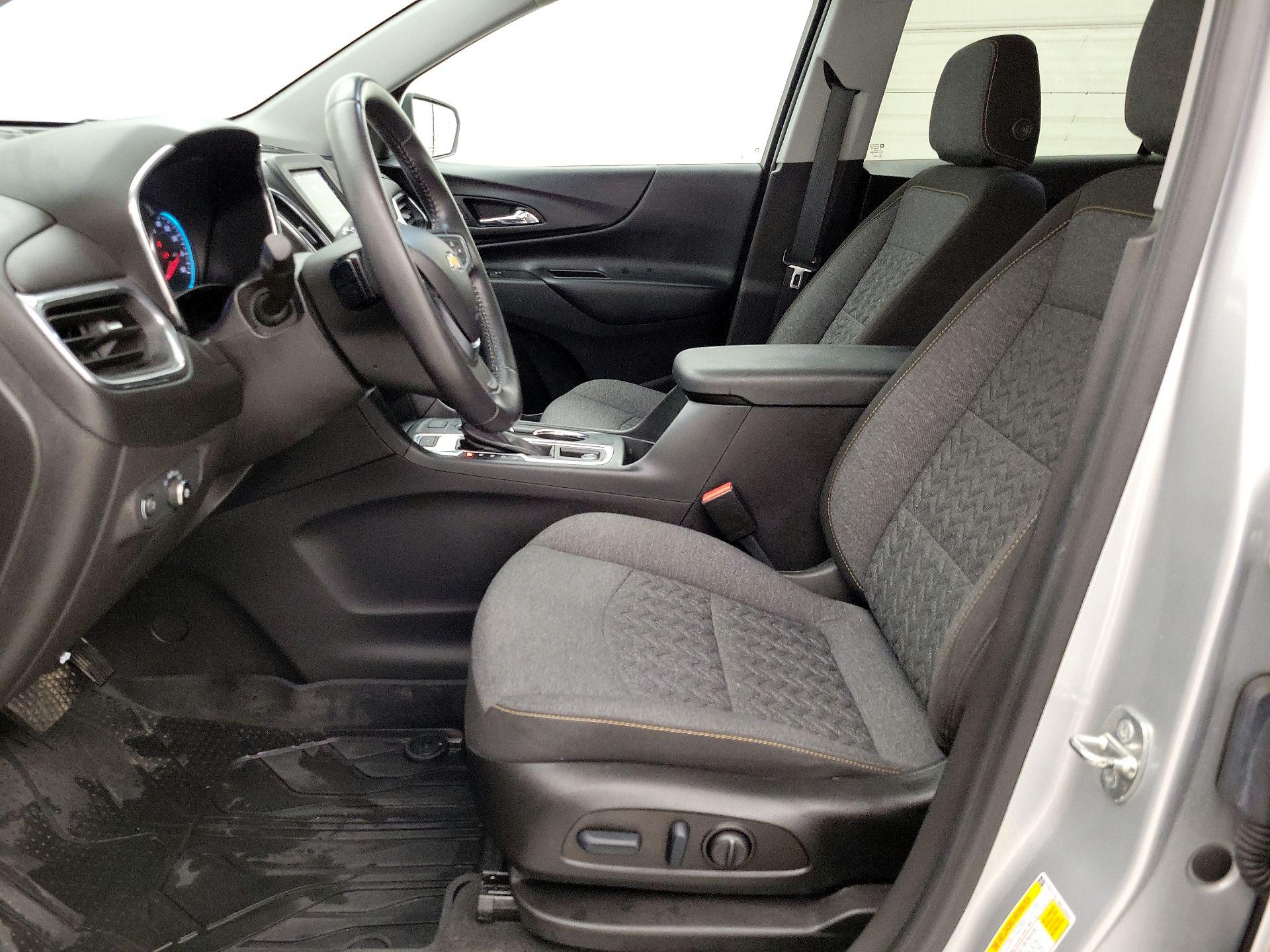 Thumbnail: 2022 Chevrolet Equinox - 11