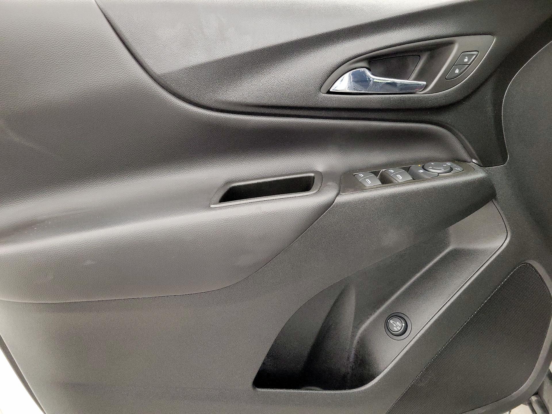 Thumbnail: 2022 Chevrolet Equinox - 12