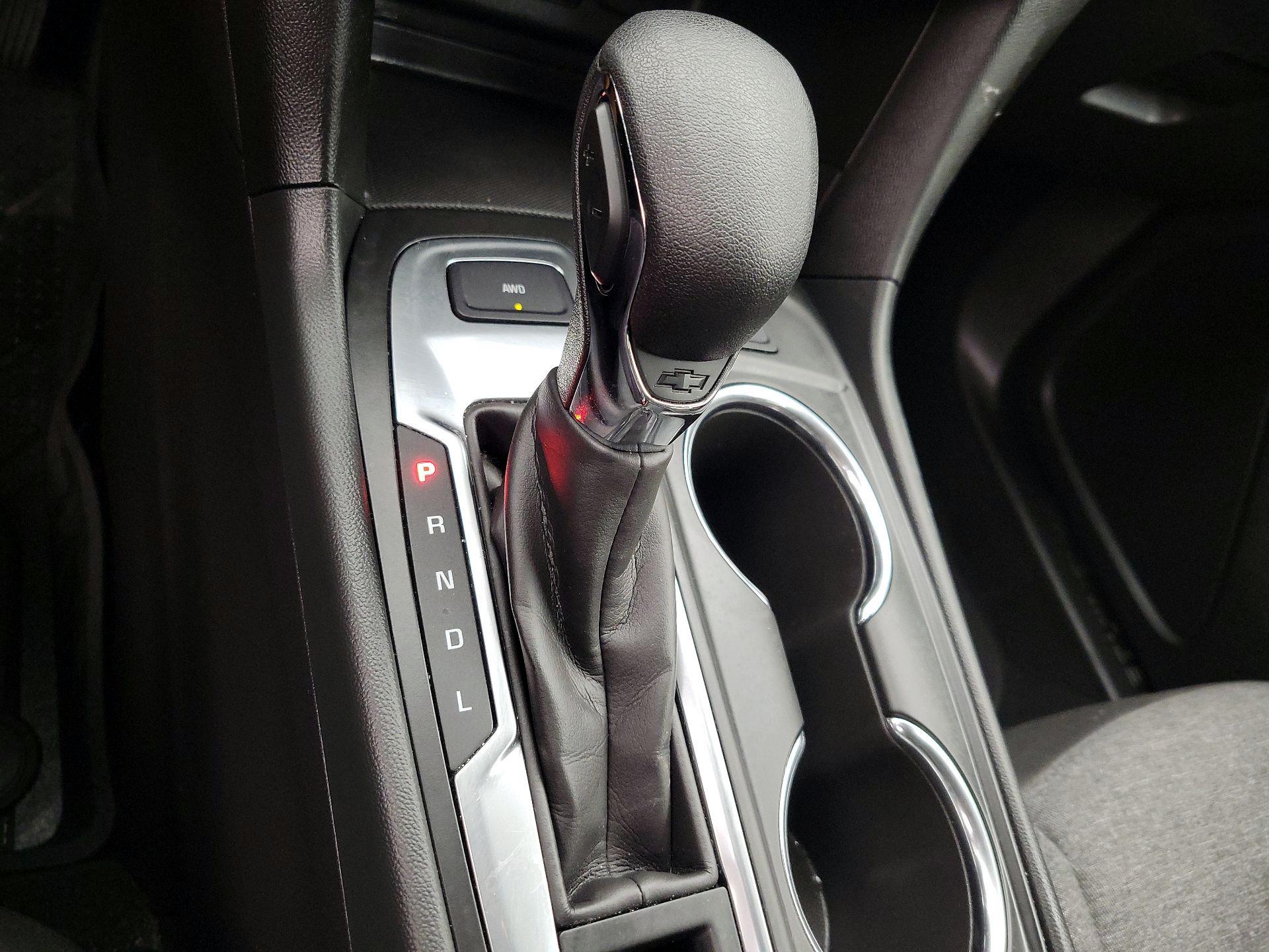 Thumbnail: 2022 Chevrolet Equinox - 17