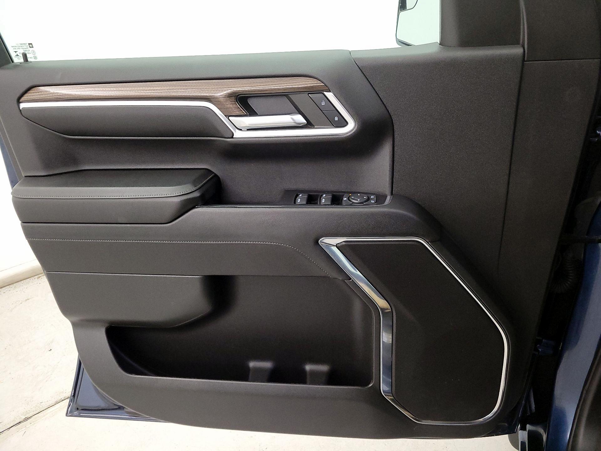 Thumbnail: 2023 Chevrolet Silverado 1500 - 12