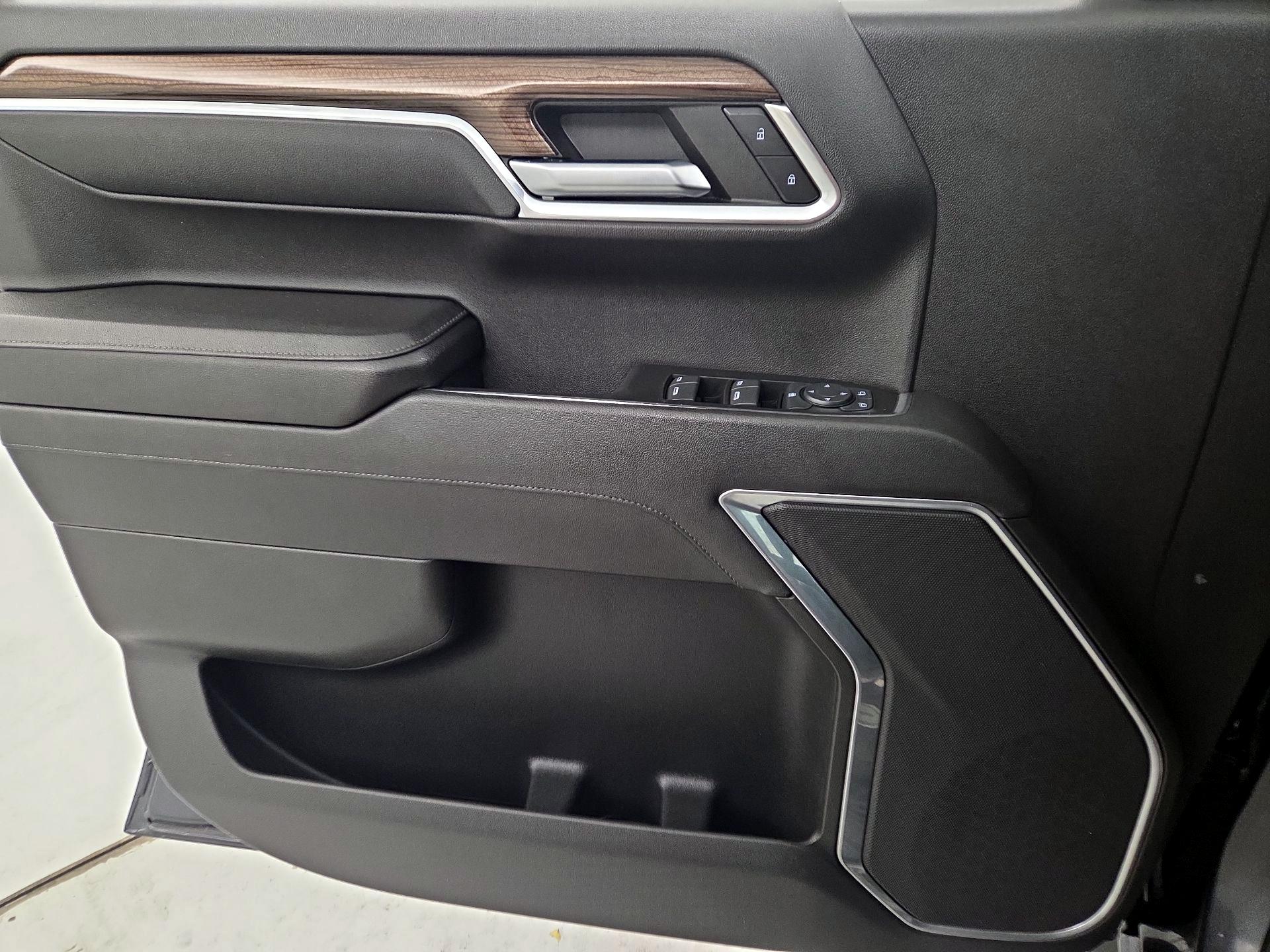 Thumbnail: 2023 Chevrolet Silverado 1500 - 12