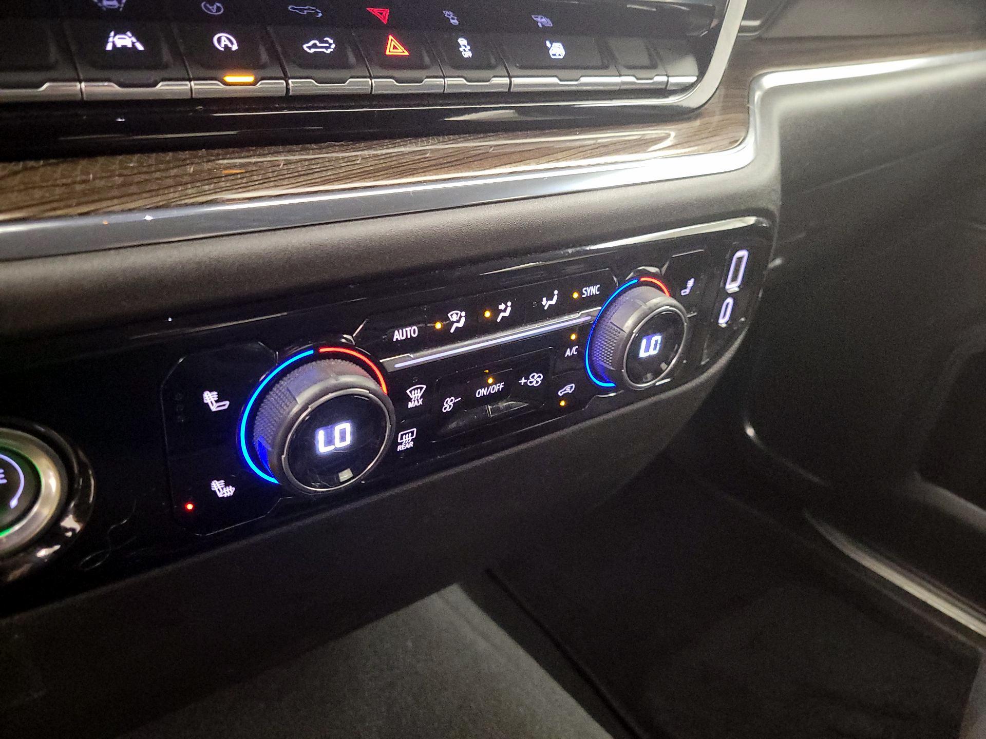 Thumbnail: 2023 Chevrolet Silverado 1500 - 16