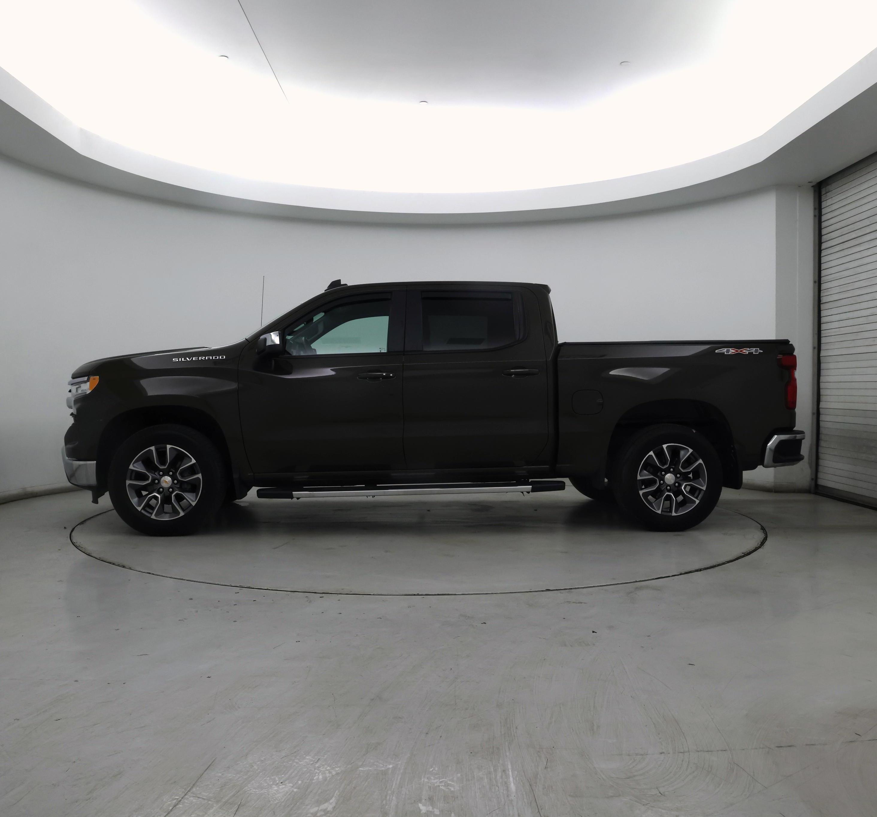 Thumbnail: 2023 Chevrolet Silverado 1500 - 3