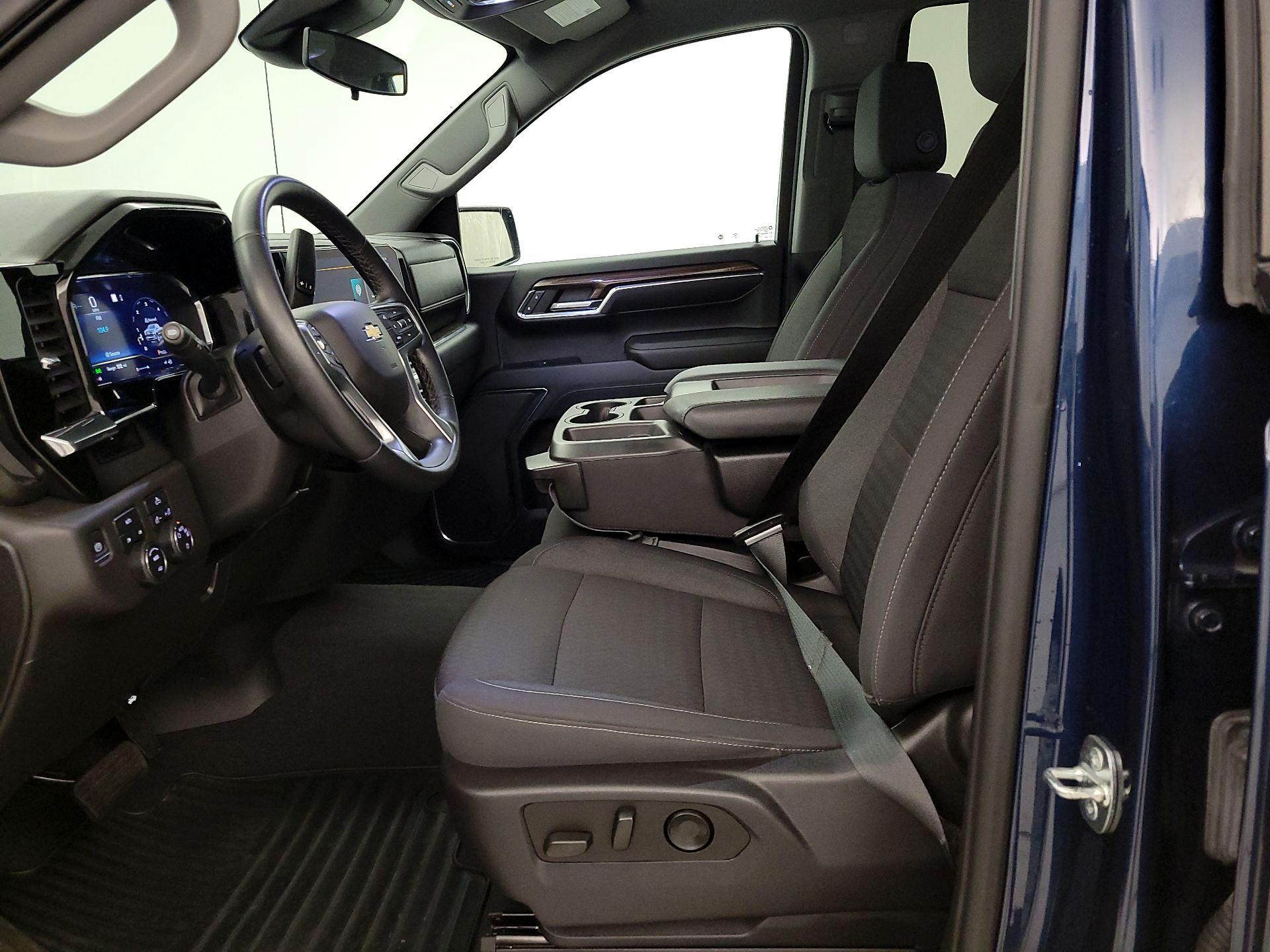 Thumbnail: 2023 Chevrolet Silverado 1500 - 11