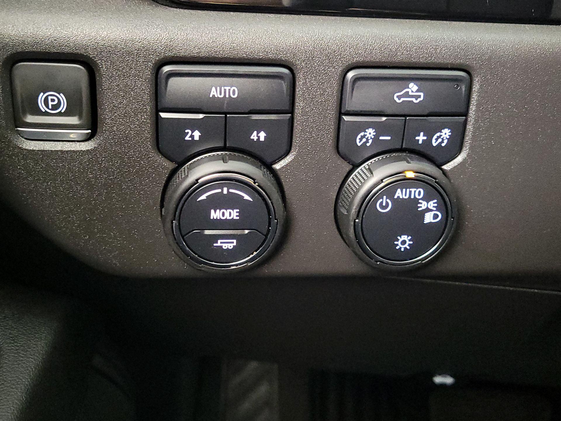 Thumbnail: 2023 Chevrolet Silverado 1500 - 13