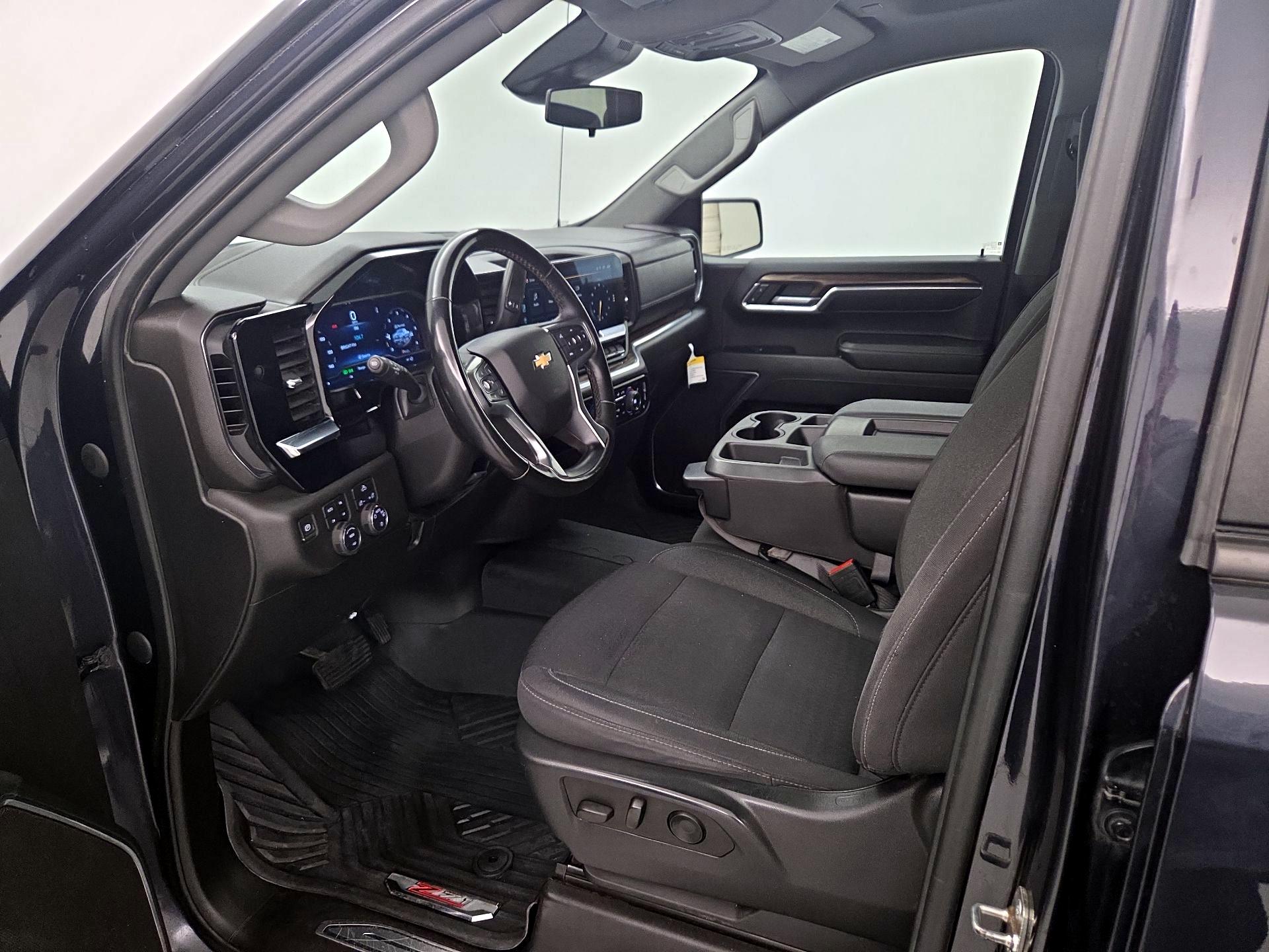 Thumbnail: 2023 Chevrolet Silverado 1500 - 11