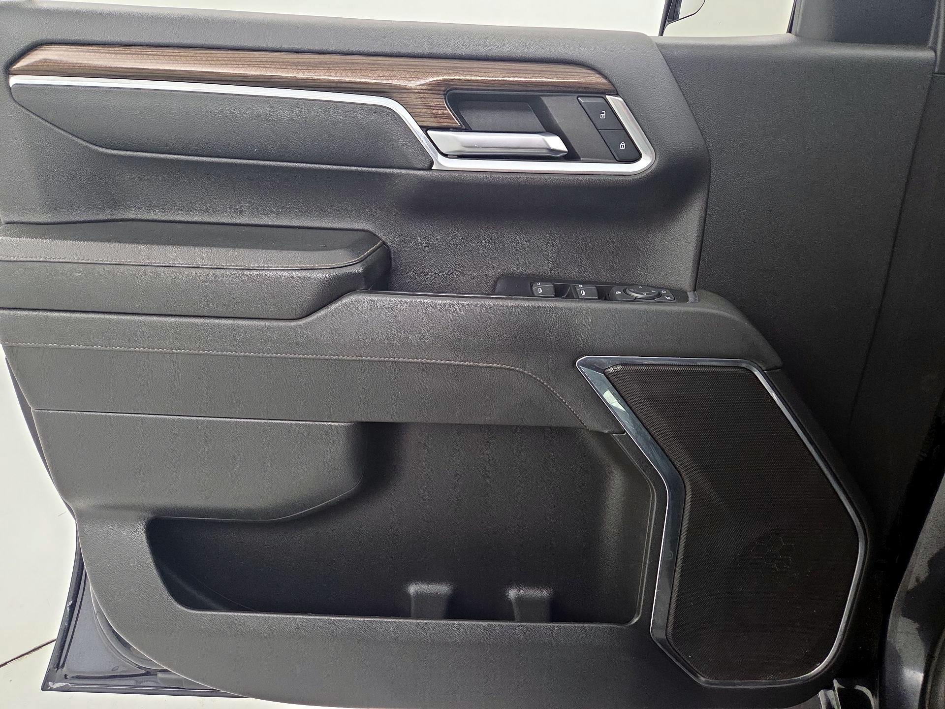 Thumbnail: 2023 Chevrolet Silverado 1500 - 12