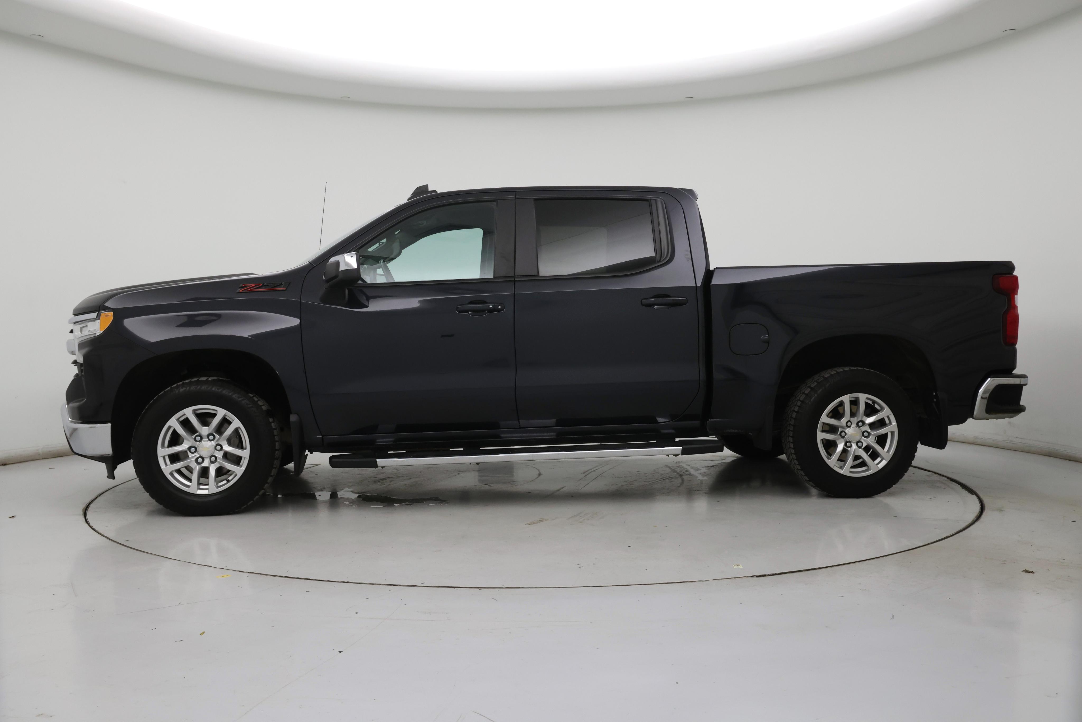 Thumbnail: 2023 Chevrolet Silverado 1500 - 3