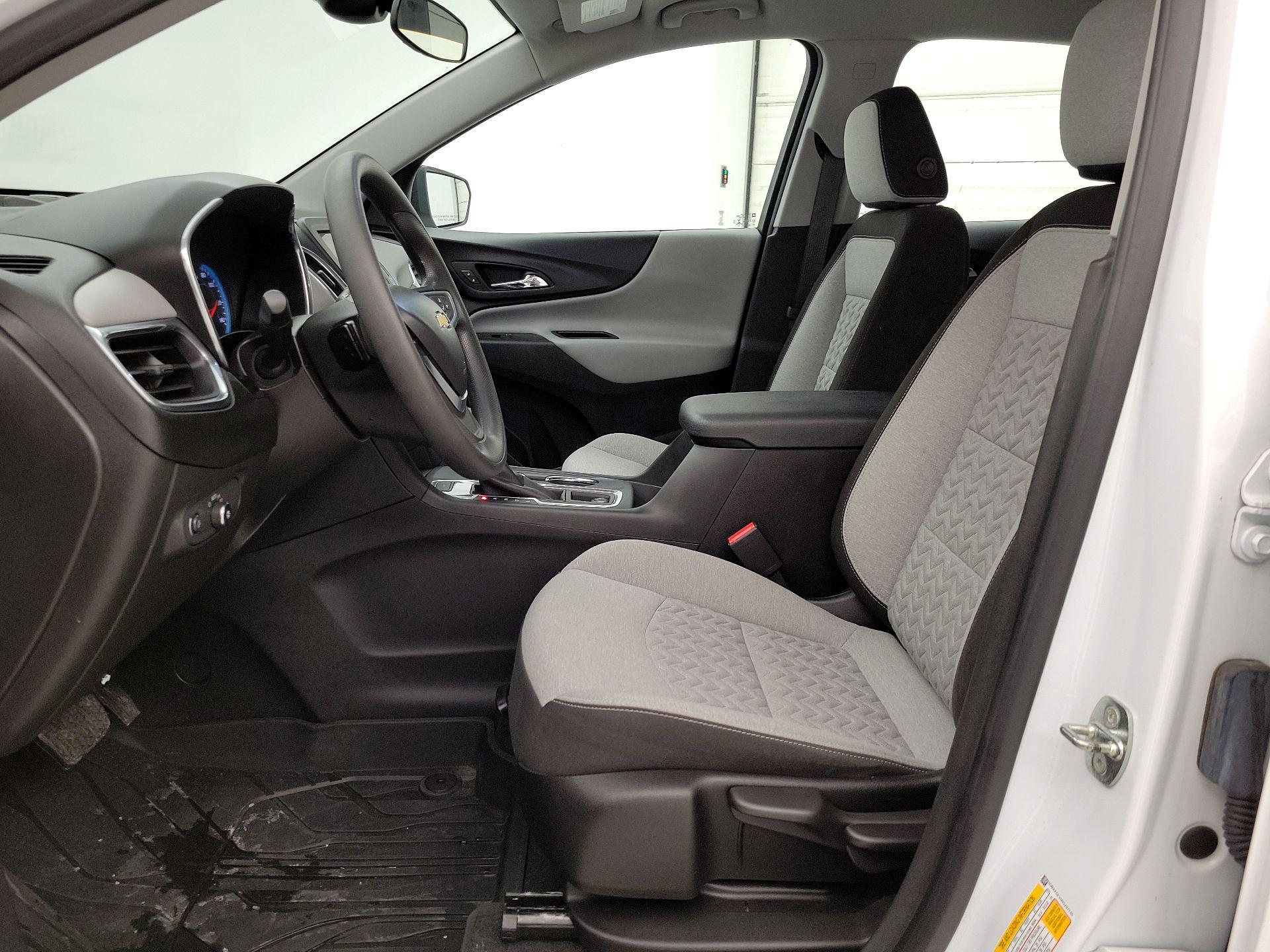 Thumbnail: 2022 Chevrolet Equinox - 11