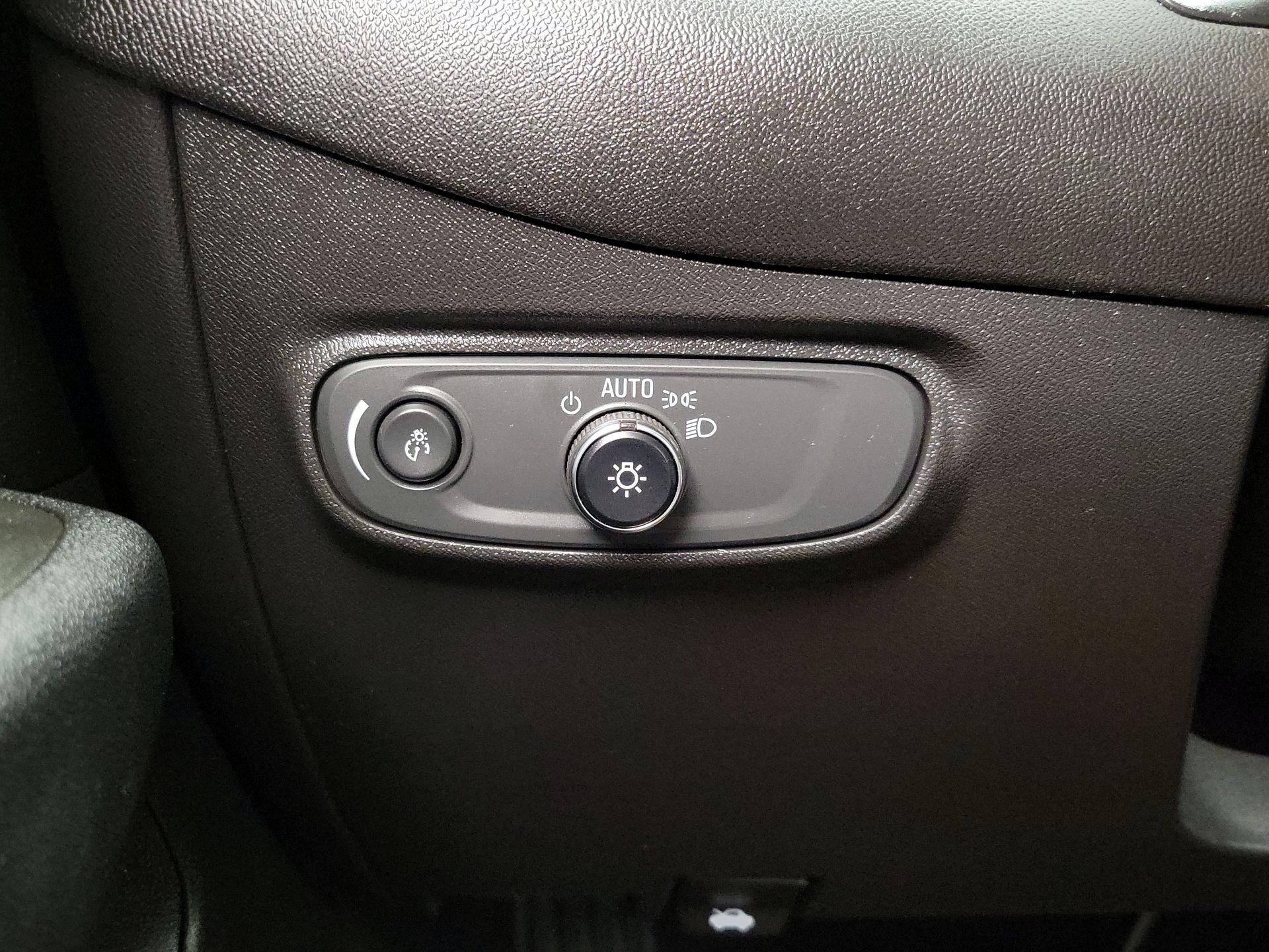 Thumbnail: 2022 Chevrolet Equinox - 13