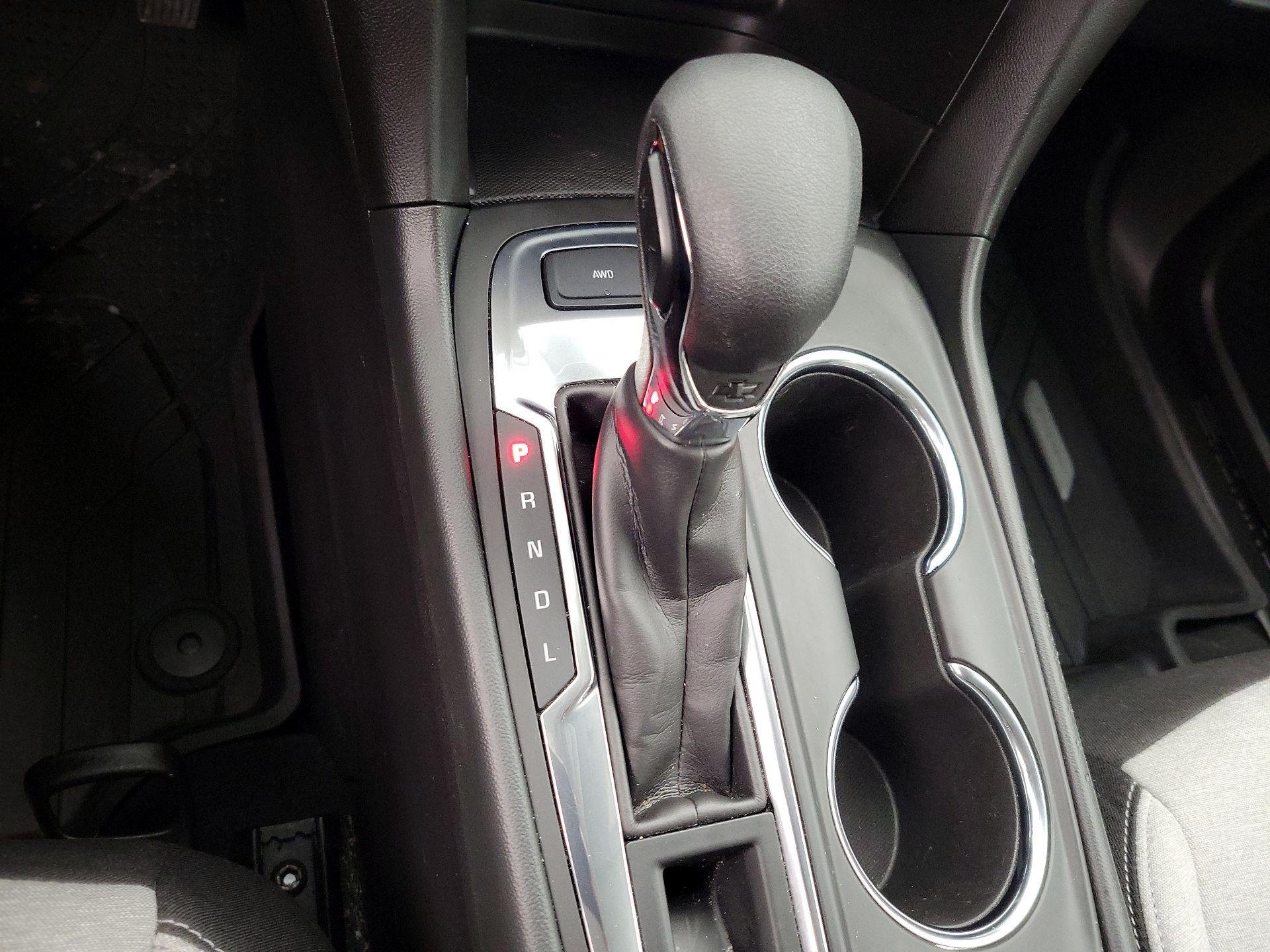 Thumbnail: 2022 Chevrolet Equinox - 17